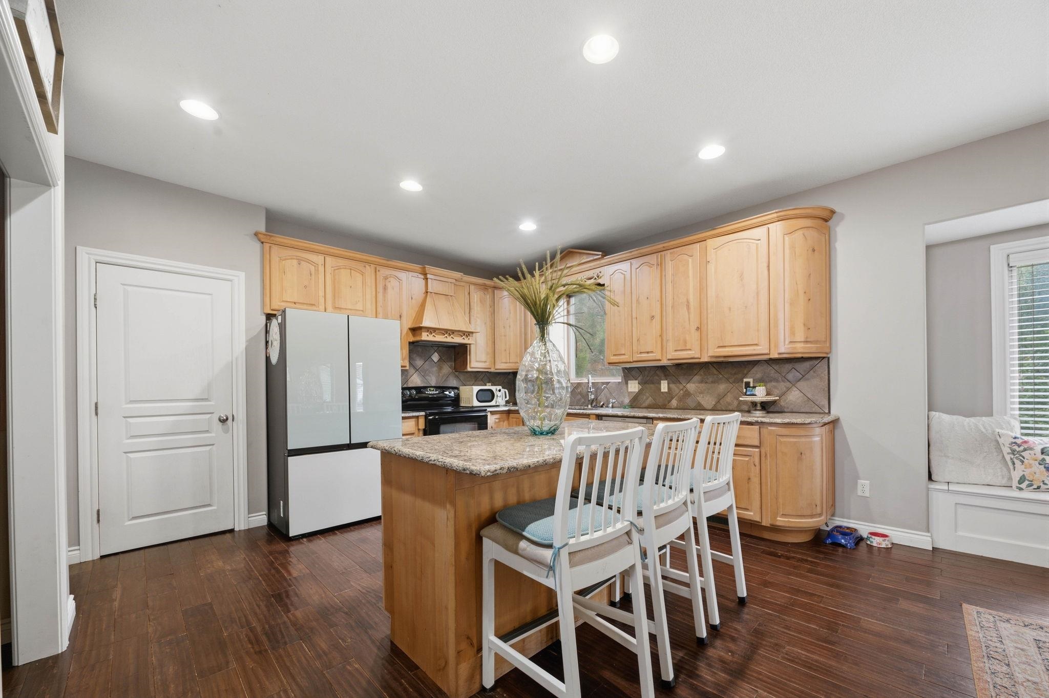 6915 W Garden Ridge Ct Property Photo 9
