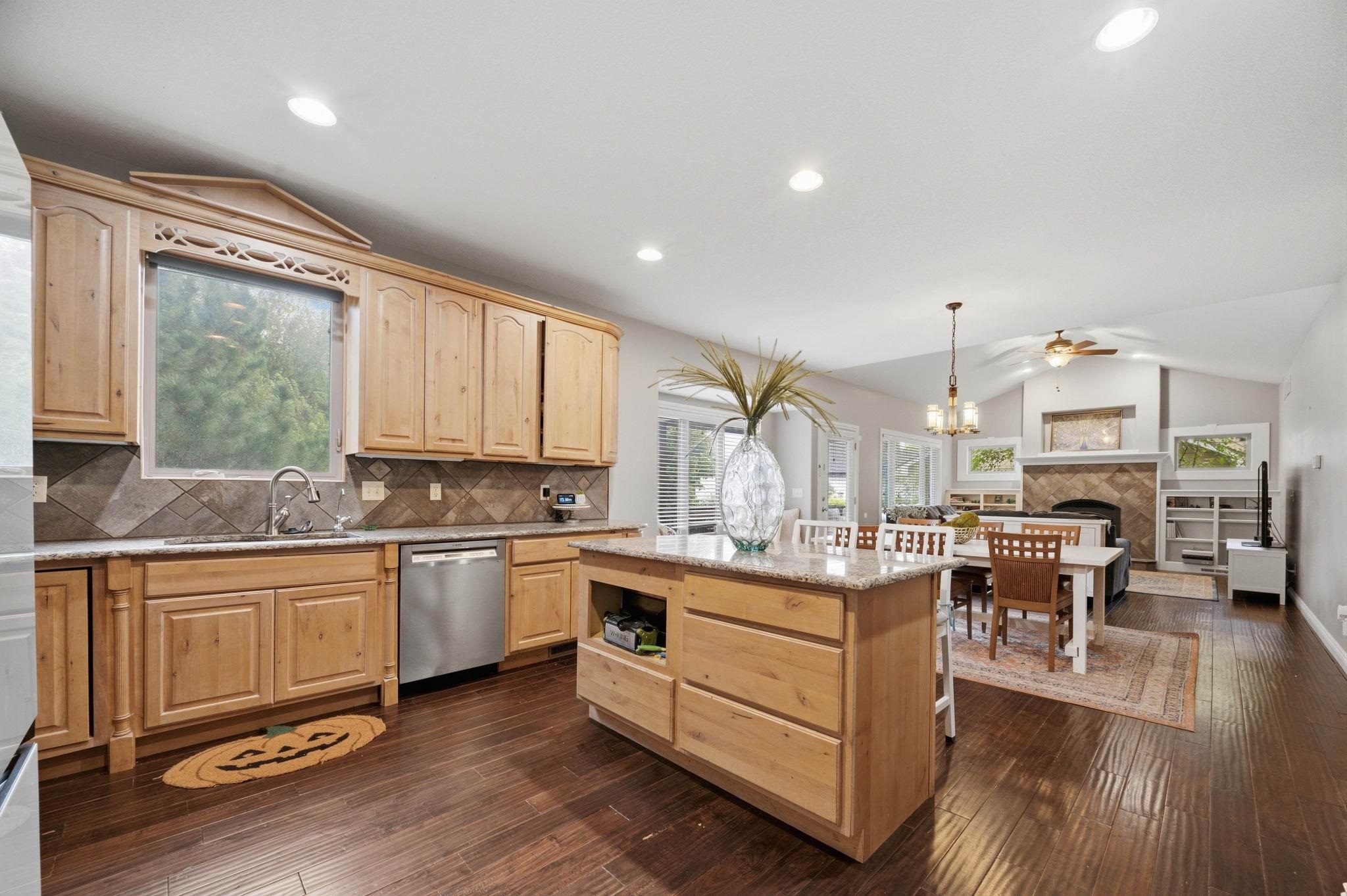 6915 W Garden Ridge Ct Property Photo 10