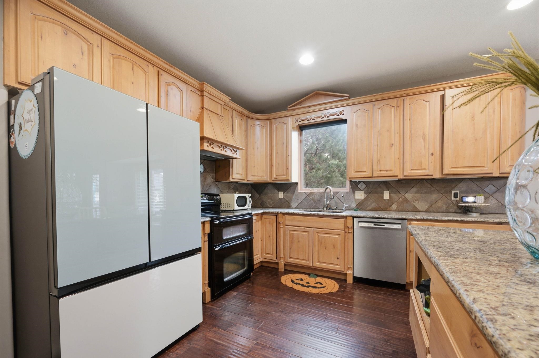 6915 W Garden Ridge Ct Property Photo 11