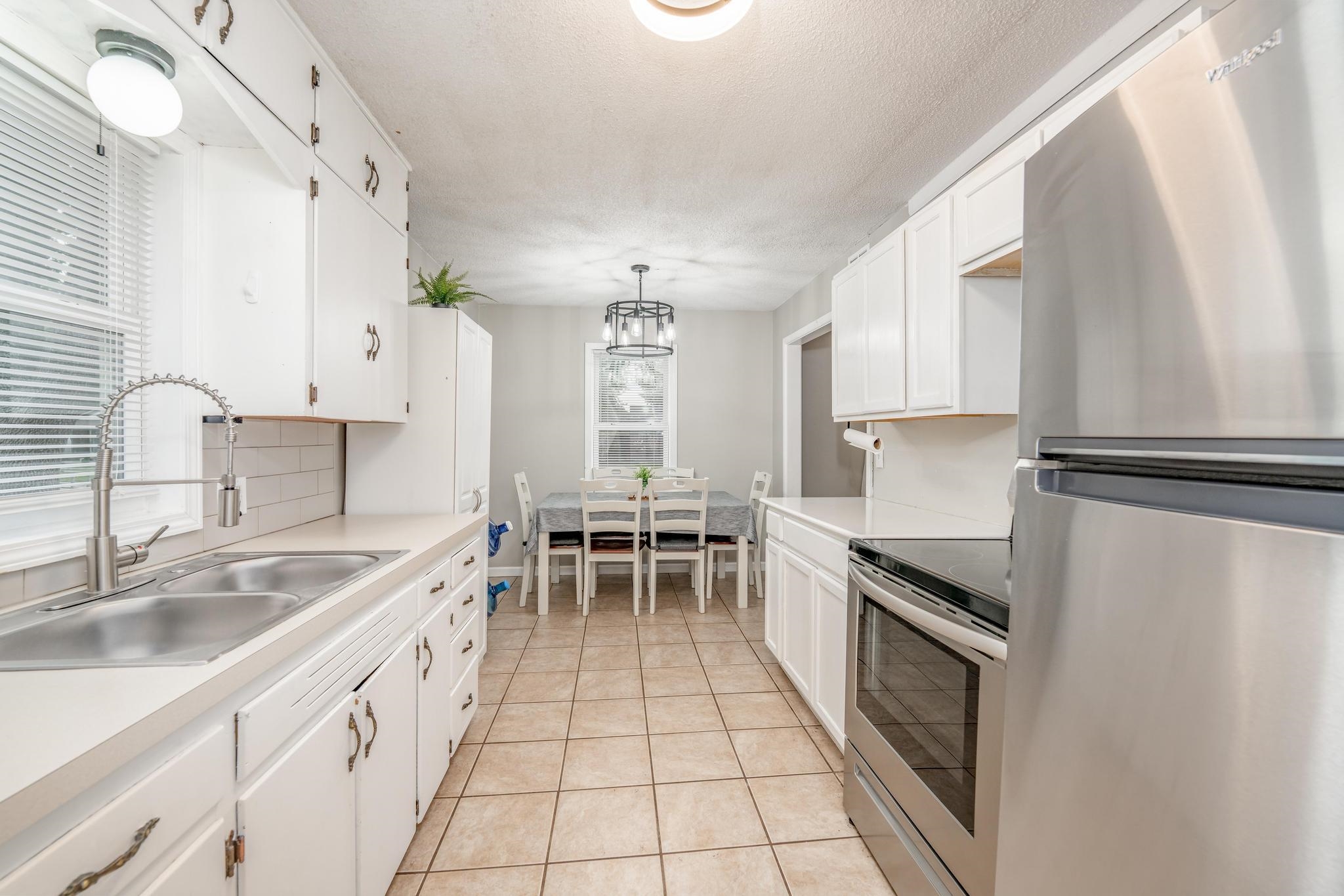 909 N Derby Property Photo 15