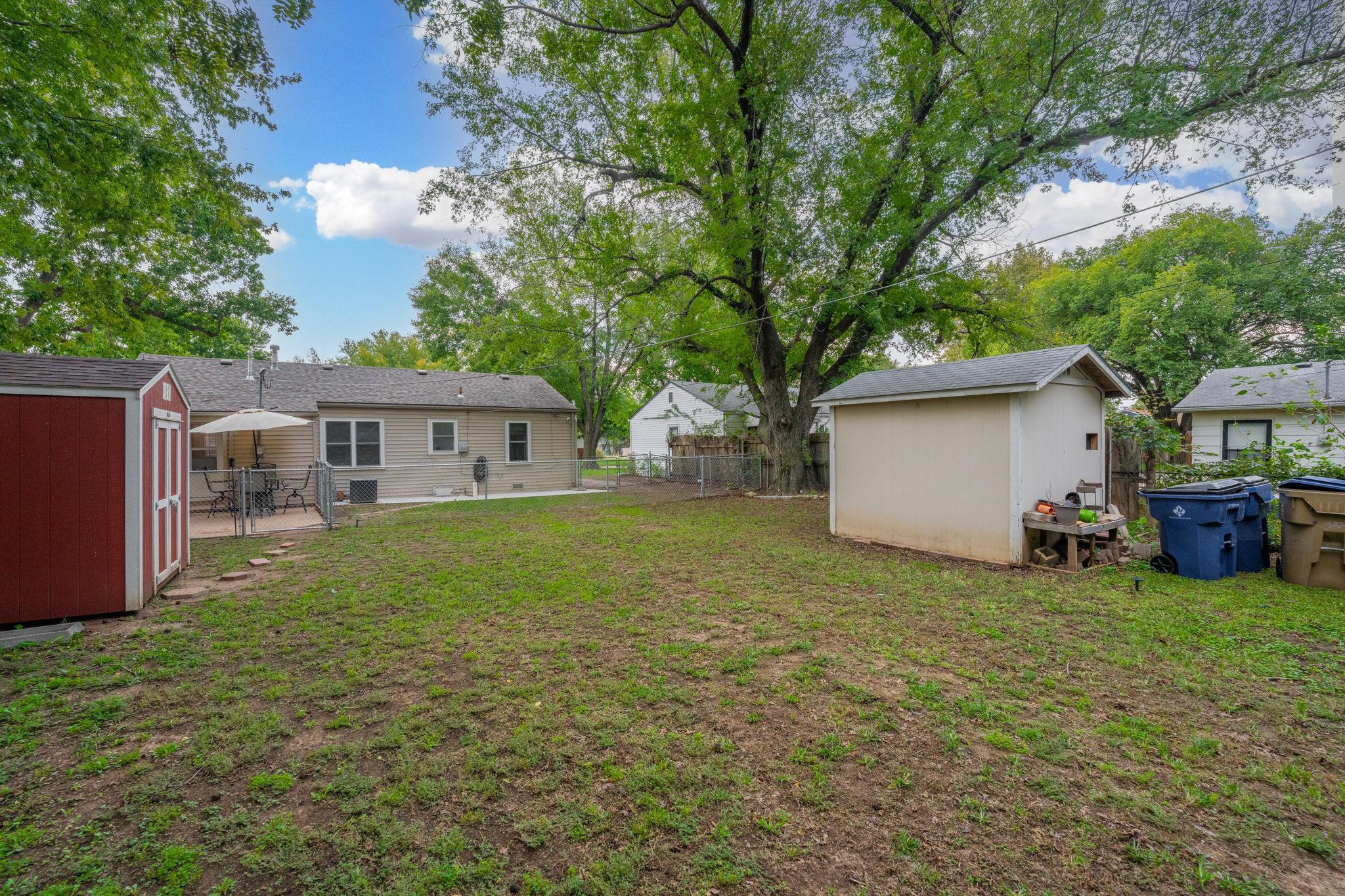 909 N Derby Property Photo 29