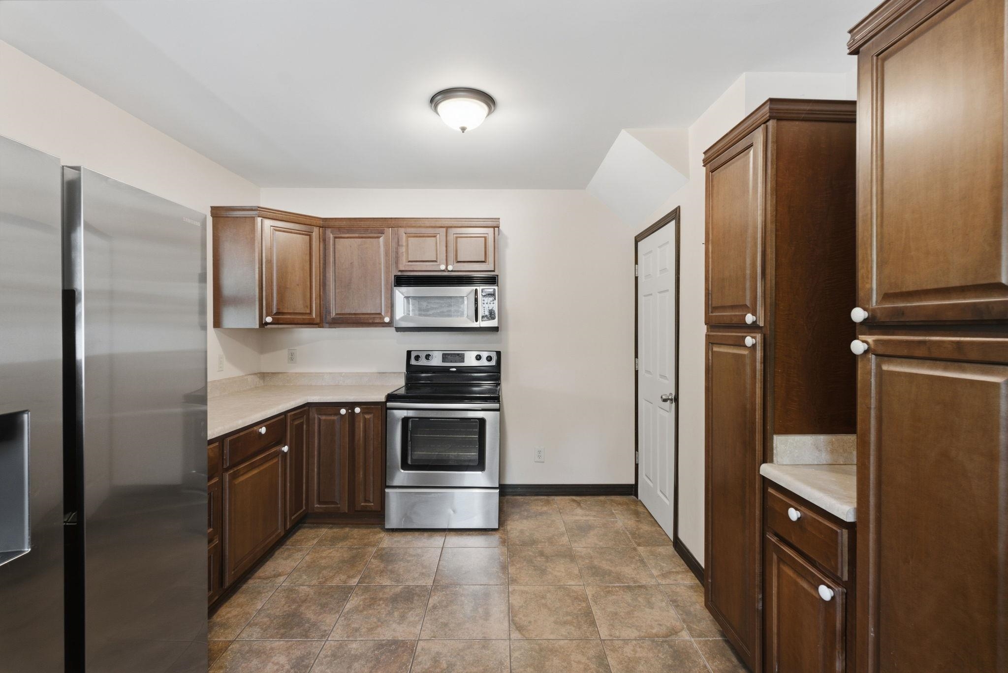 556 N Terrace Dr Property Photo 5
