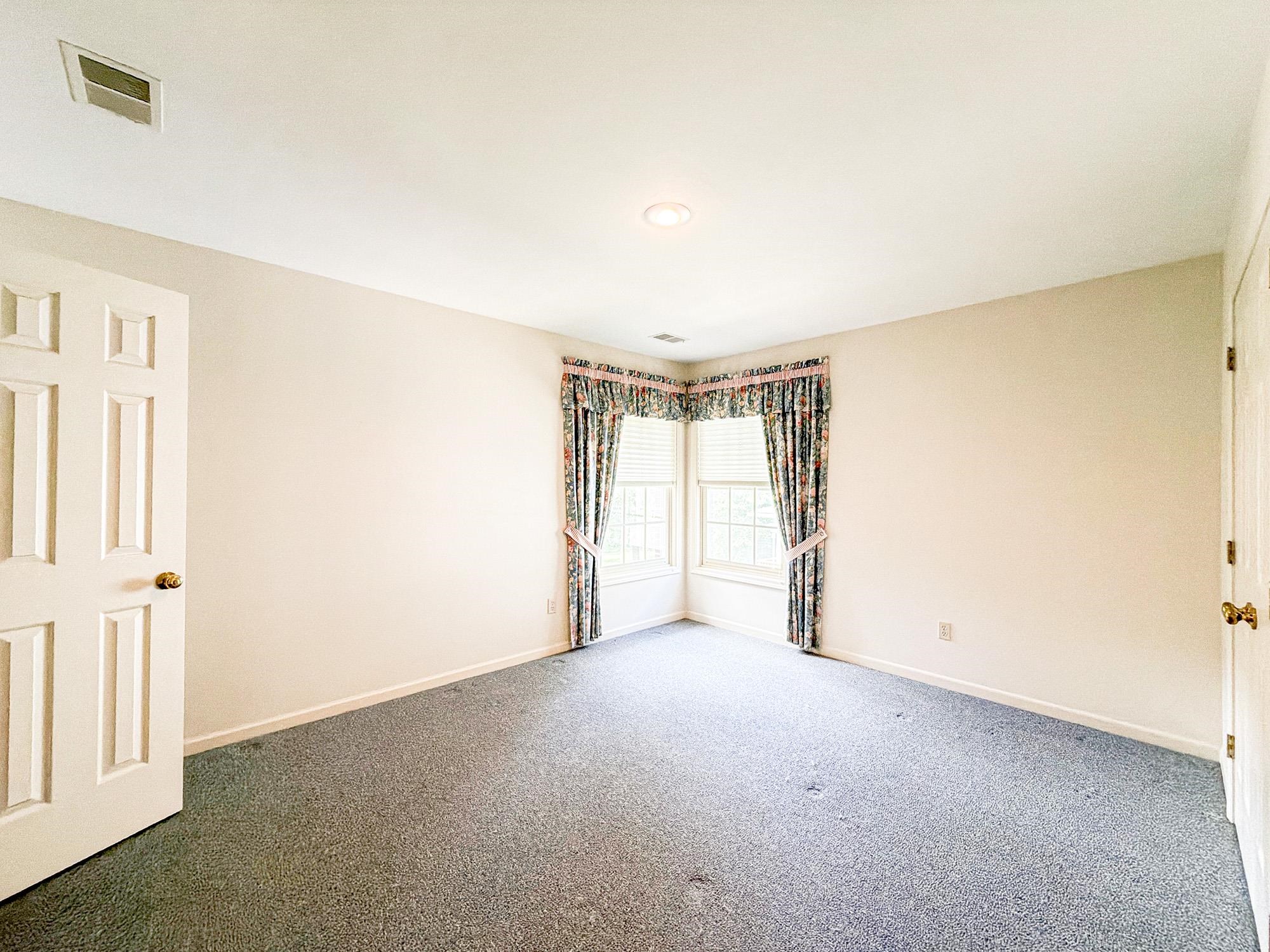 6836 Glenwood St Property Photo 26