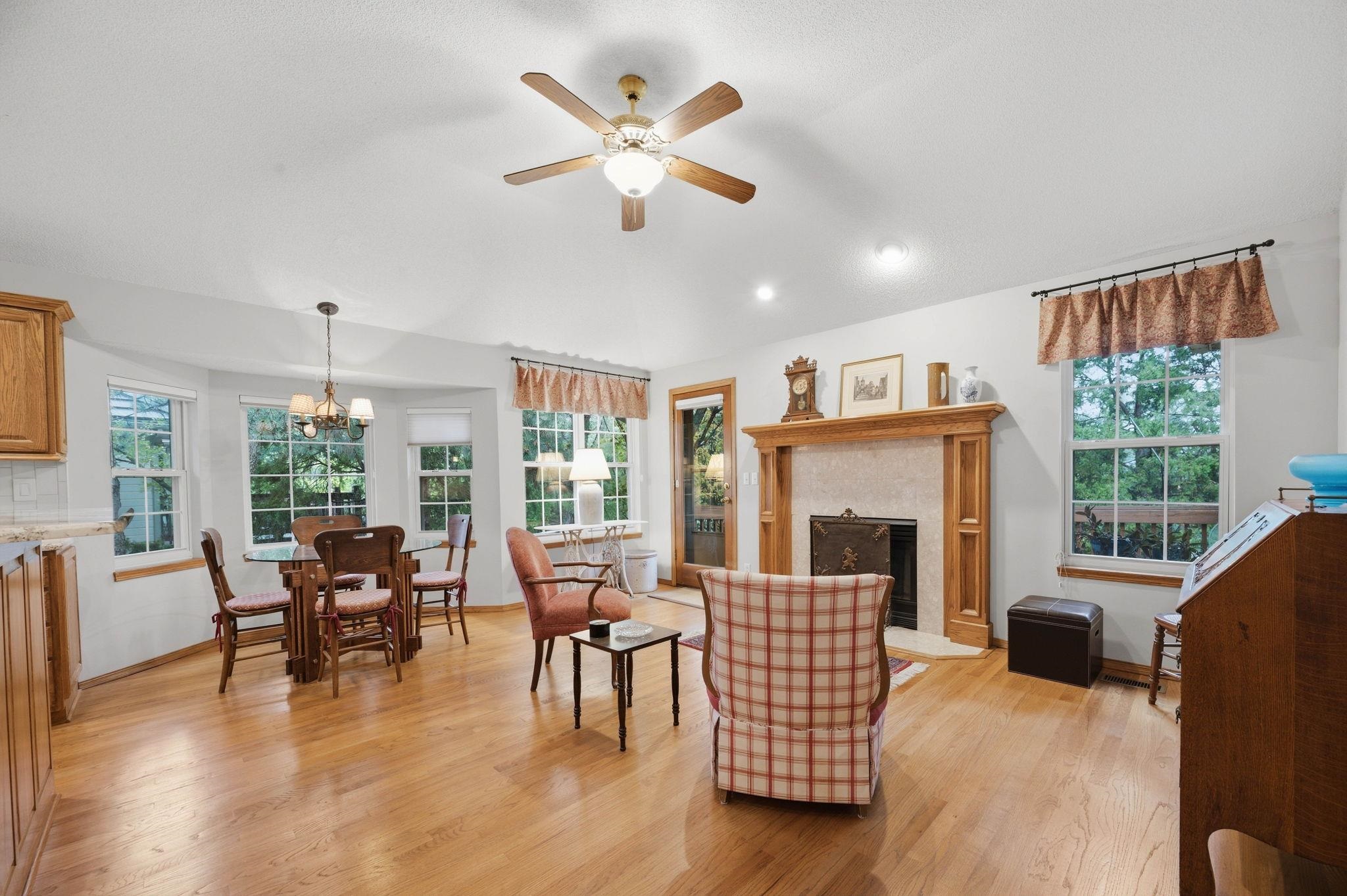2833 N Plumthicket Cir Property Photo 6