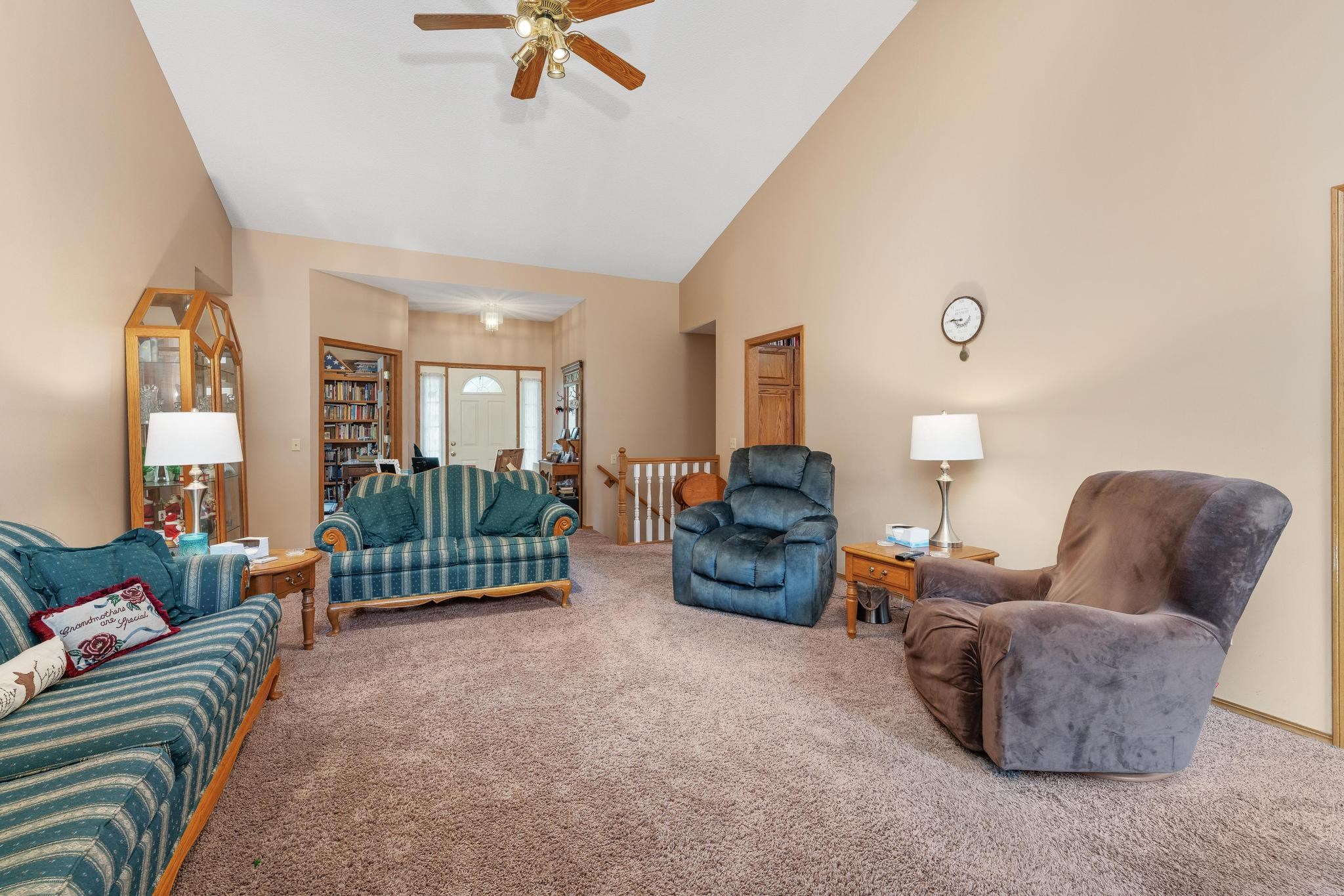 12101 E Moonglow Ave Property Photo 5