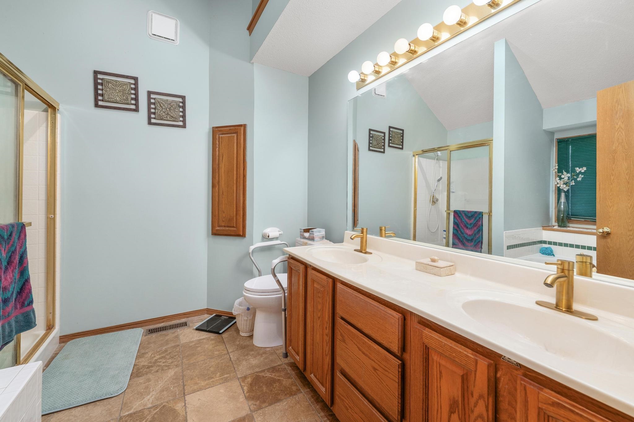 12101 E Moonglow Ave Property Photo 13