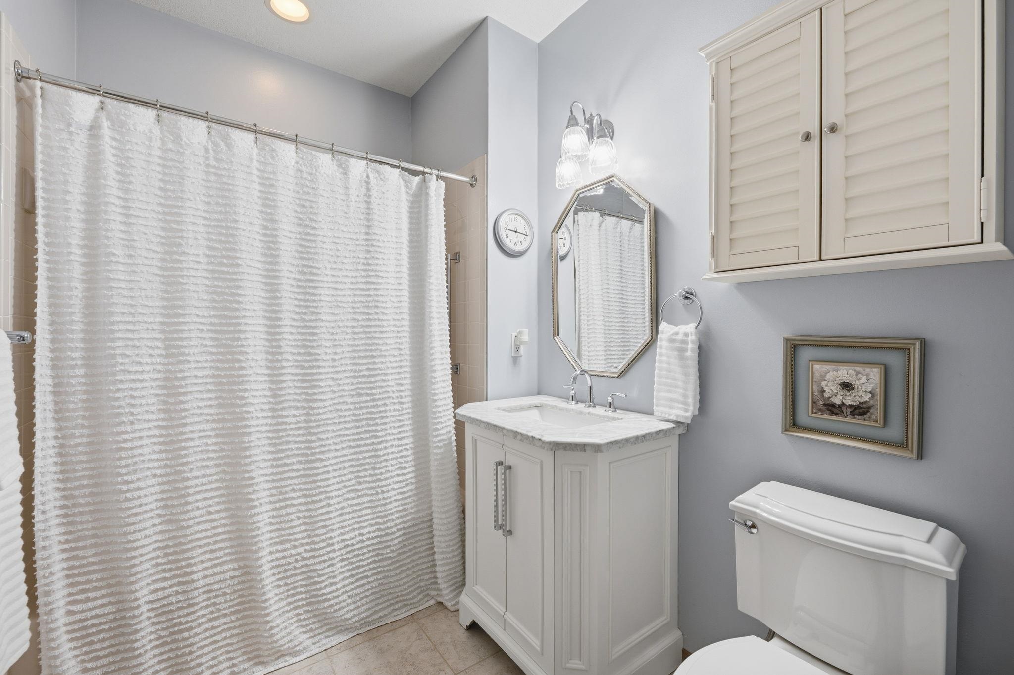 2411 N High Point Cir Property Photo 19