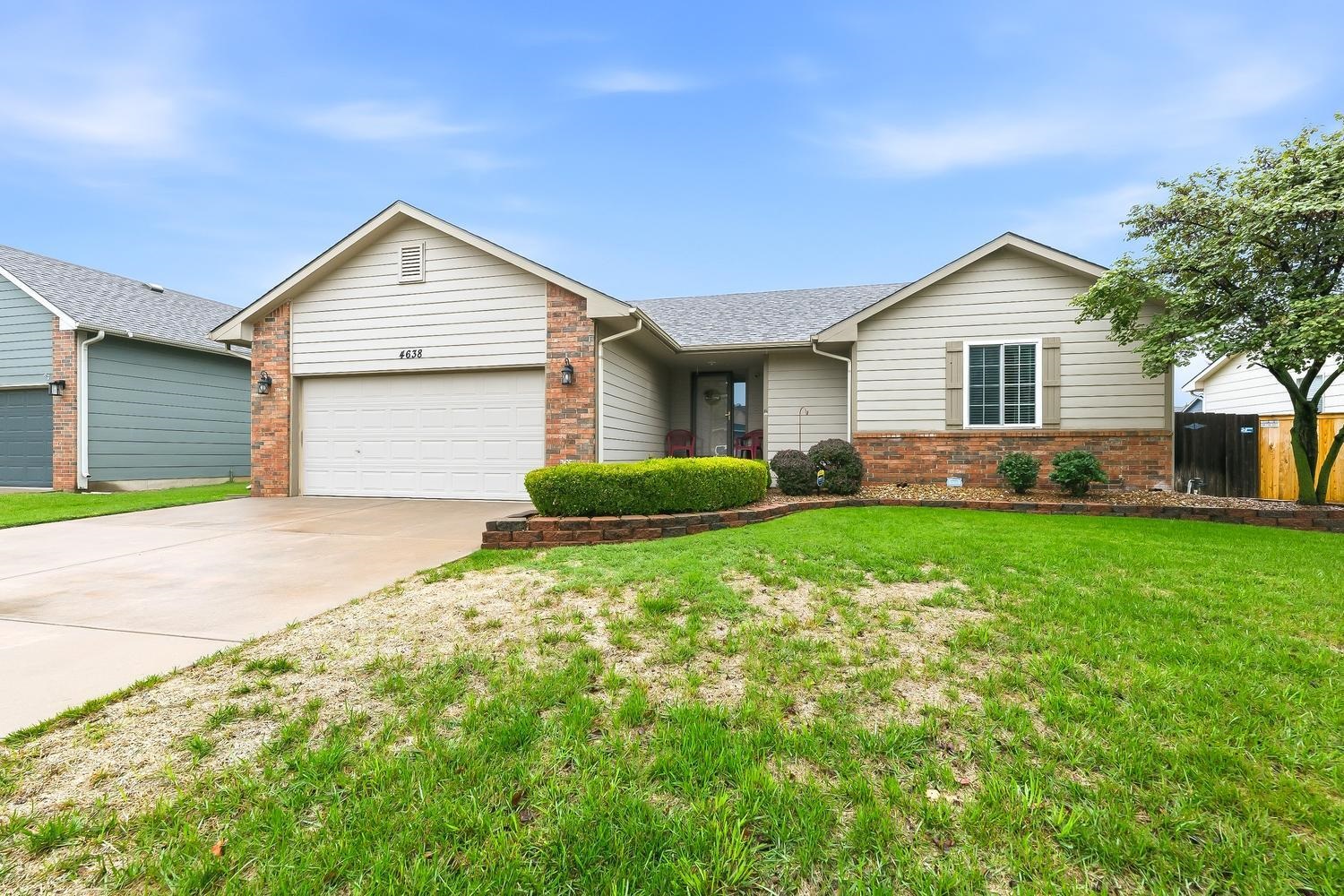 4638 E Willow Point Ct Property Photo 1