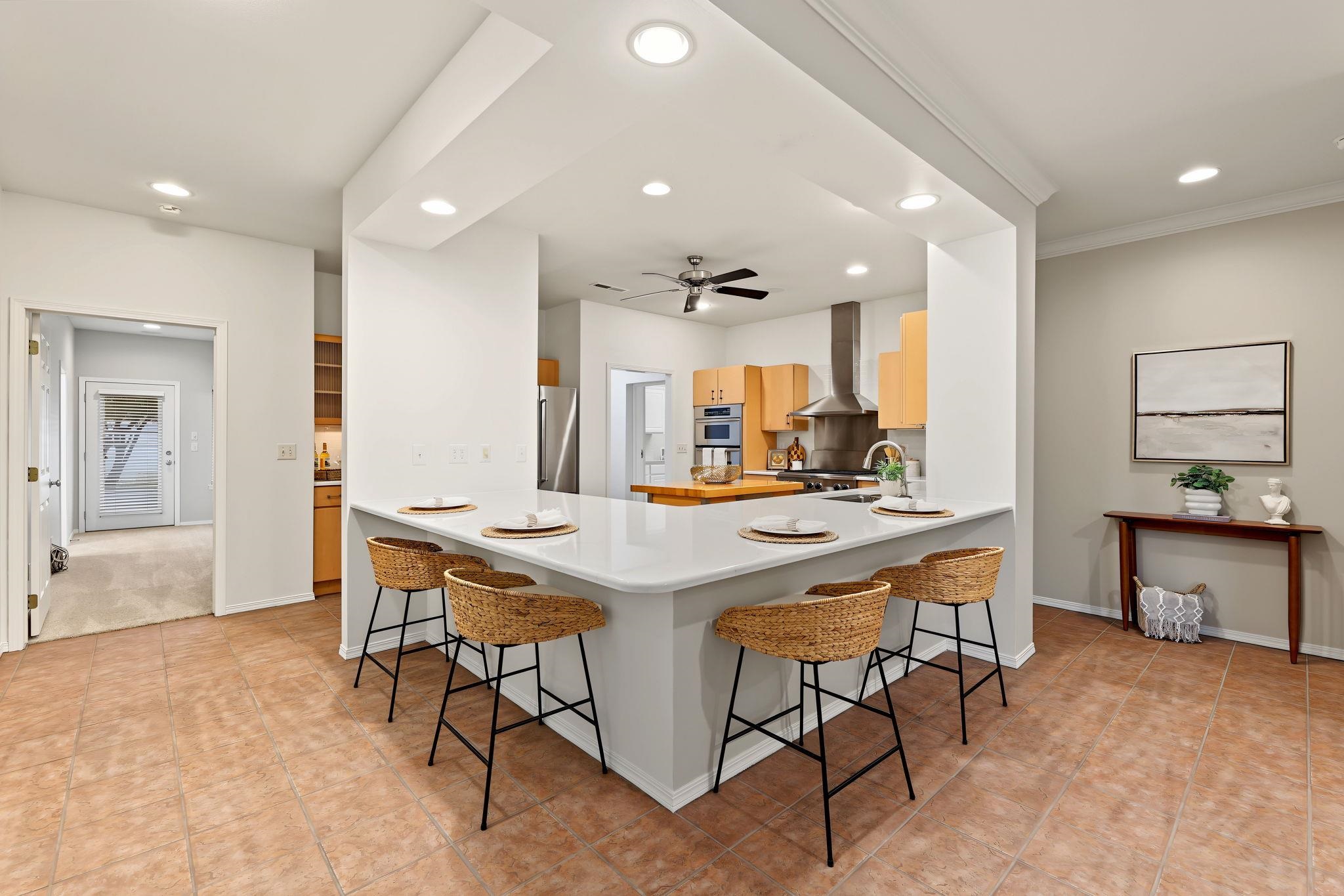 814 N Woodridge St Property Photo 13