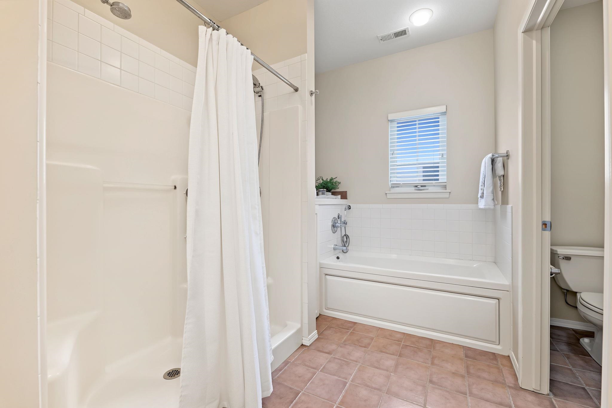 814 N Woodridge St Property Photo 26