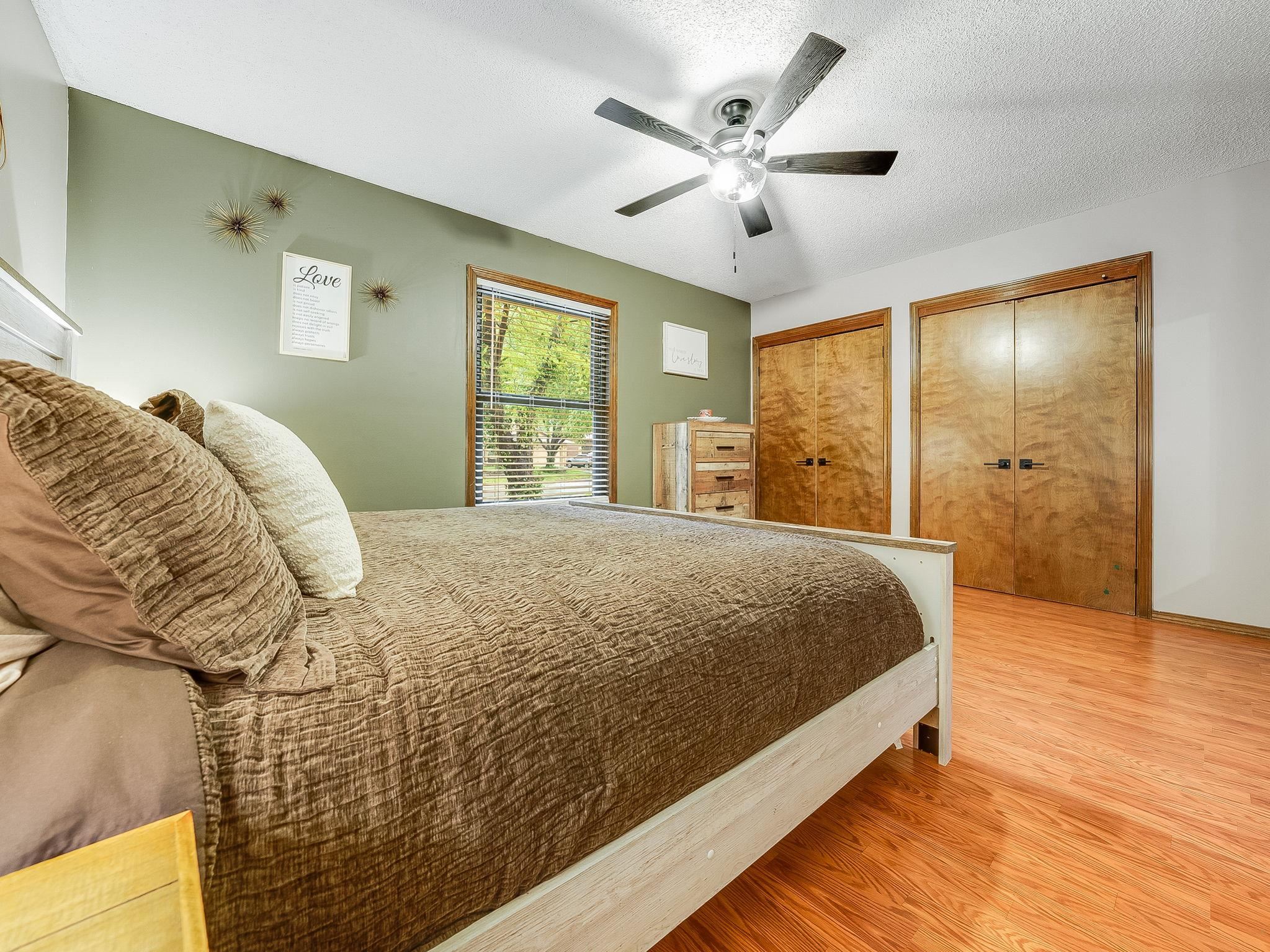 1409 N Wagon Wheel Ct Property Photo 13