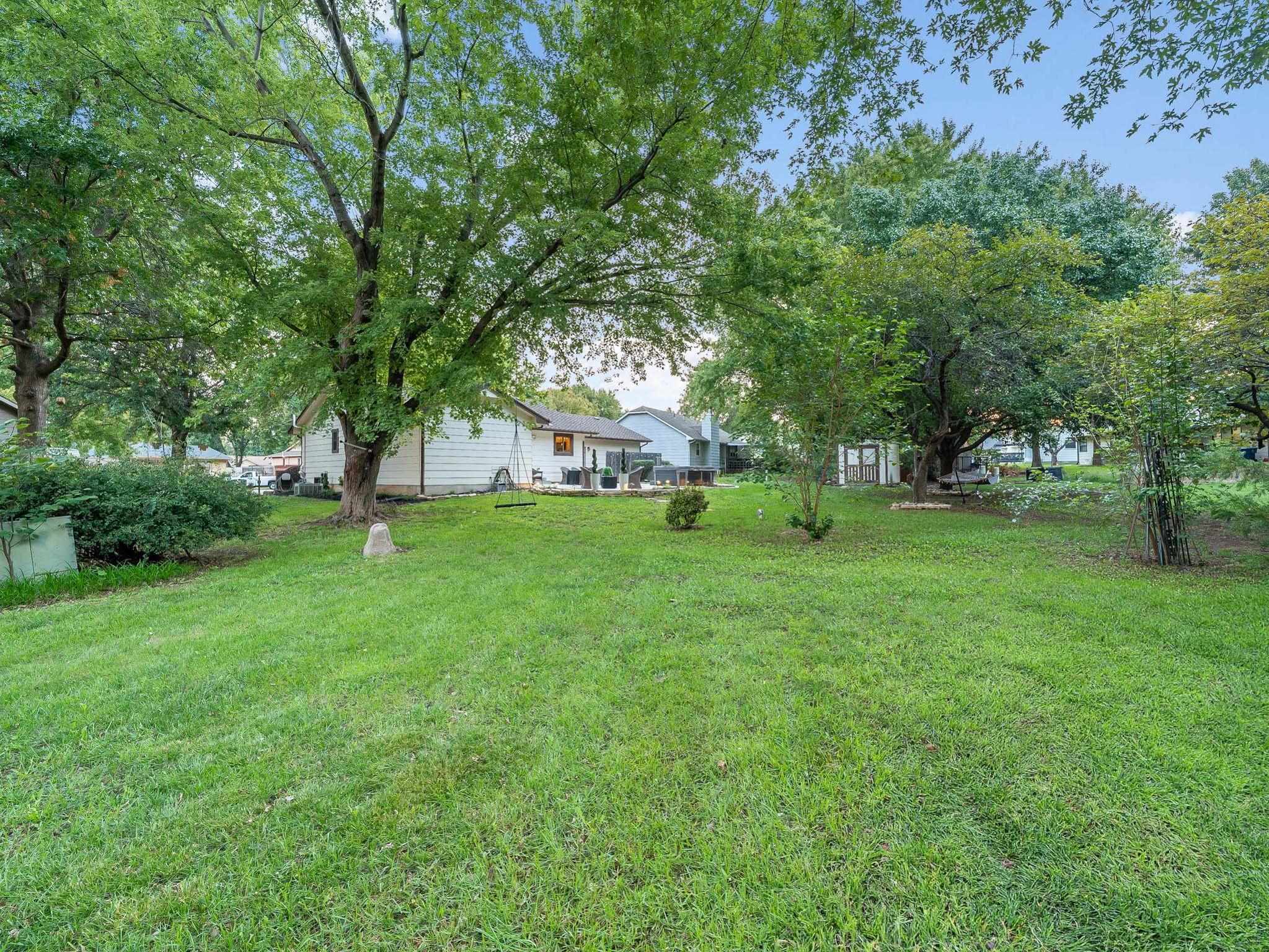 1409 N Wagon Wheel Ct Property Photo 32