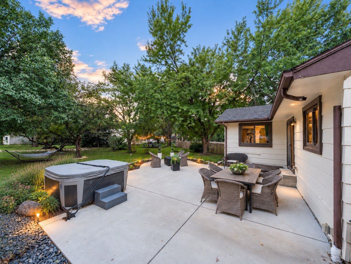 1409 N Wagon Wheel Ct Property Photo 33