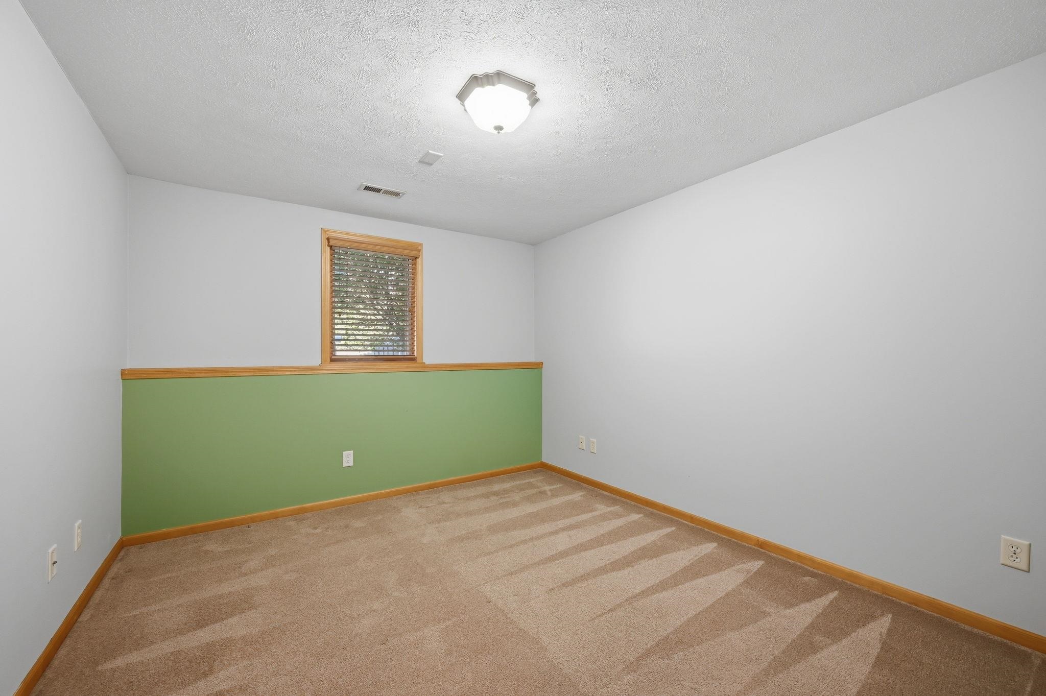 1600 E Tiara Pines Property Photo 29