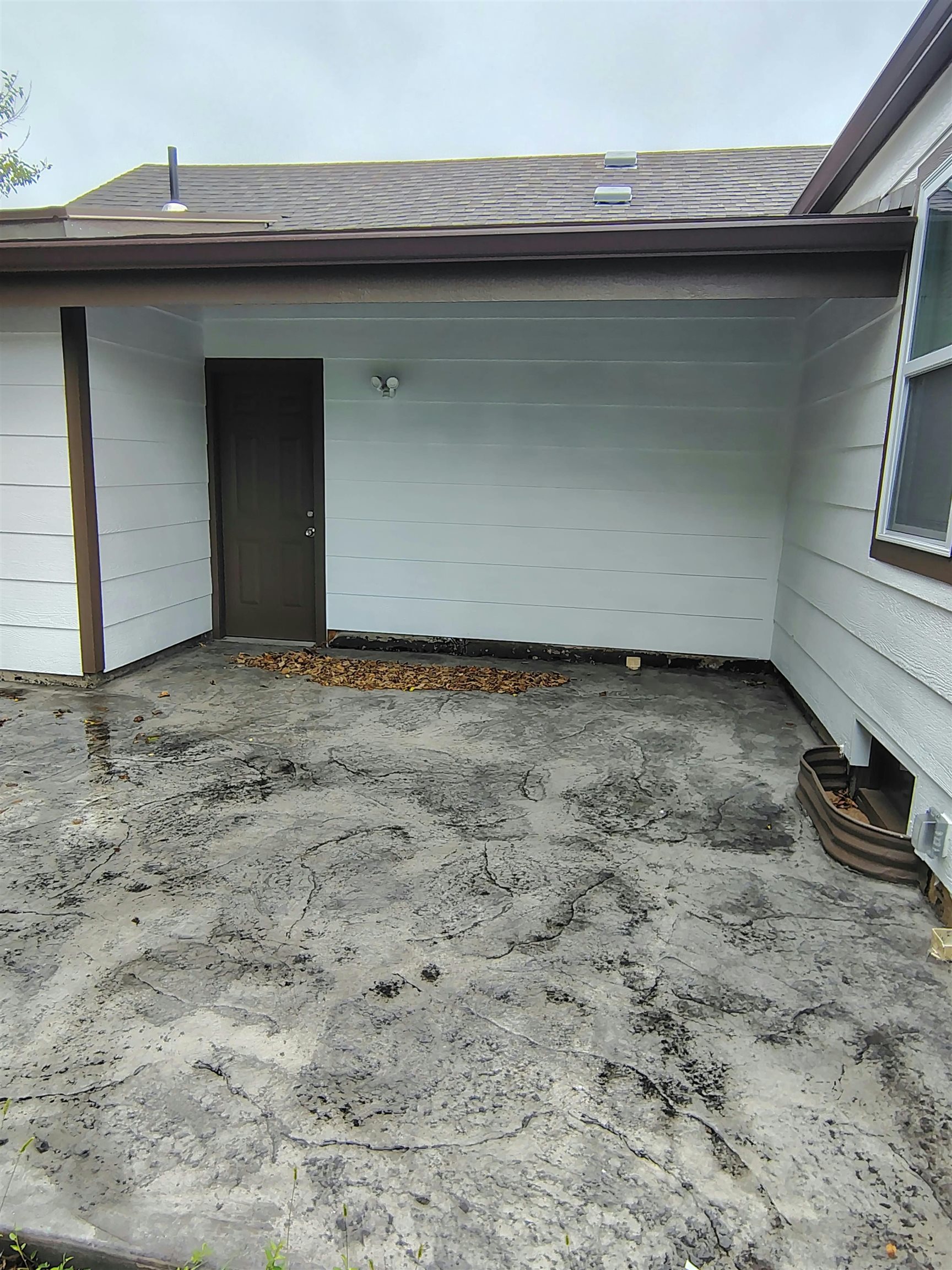 2302 E Mossman Ave Property Photo 7