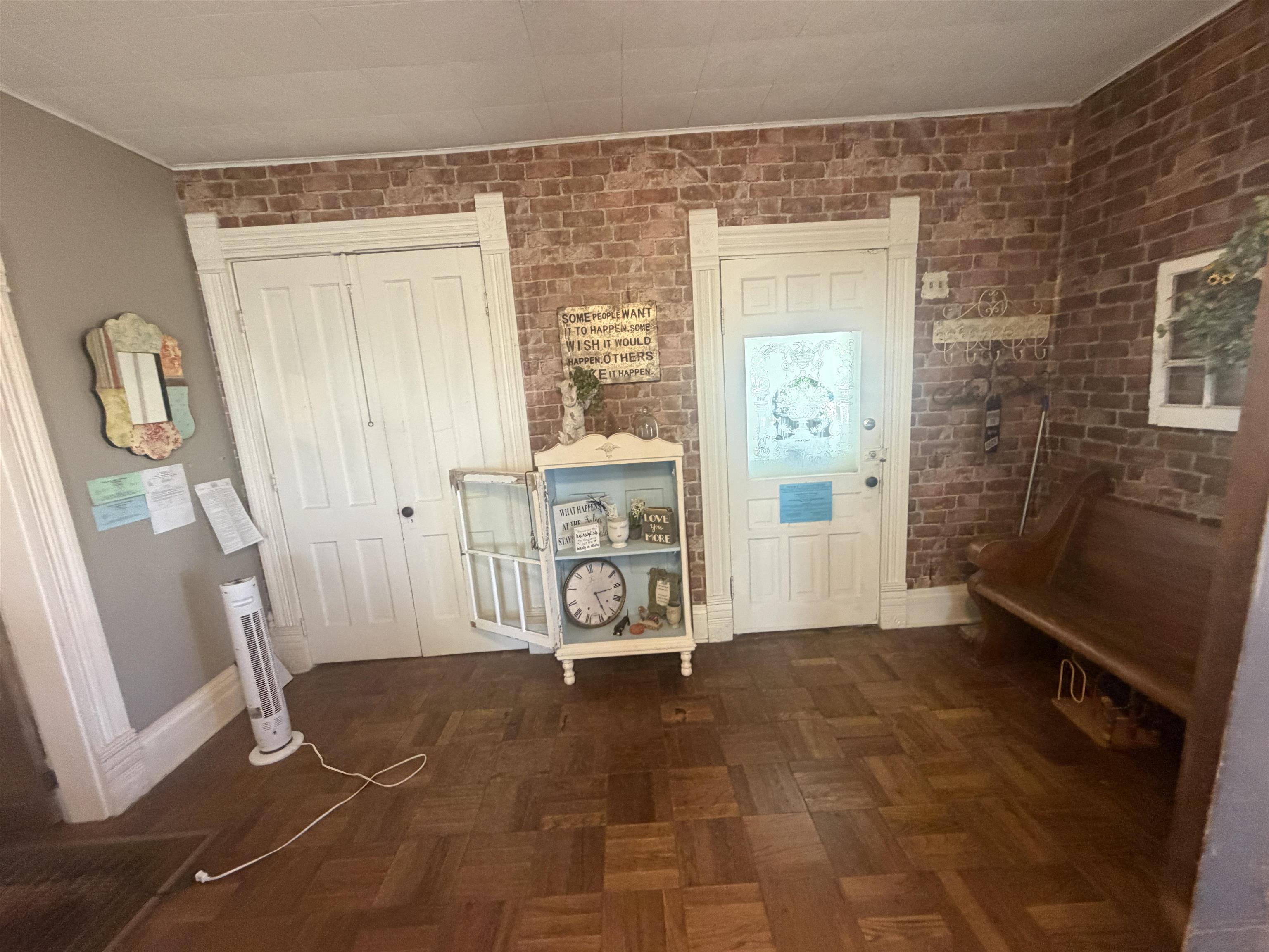 705 Manning Property Photo 11