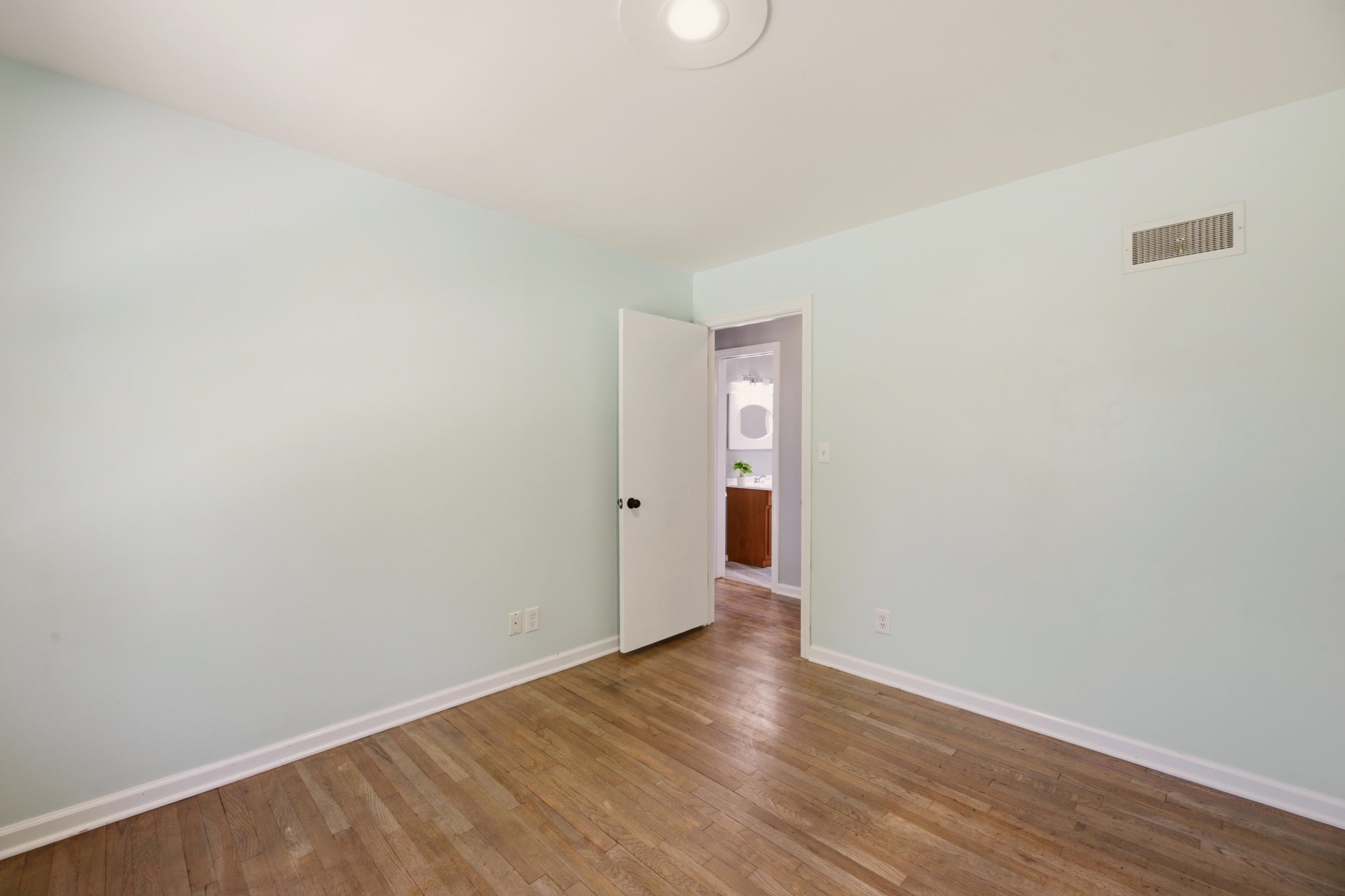 1236 N Gow Ave Property Photo 23