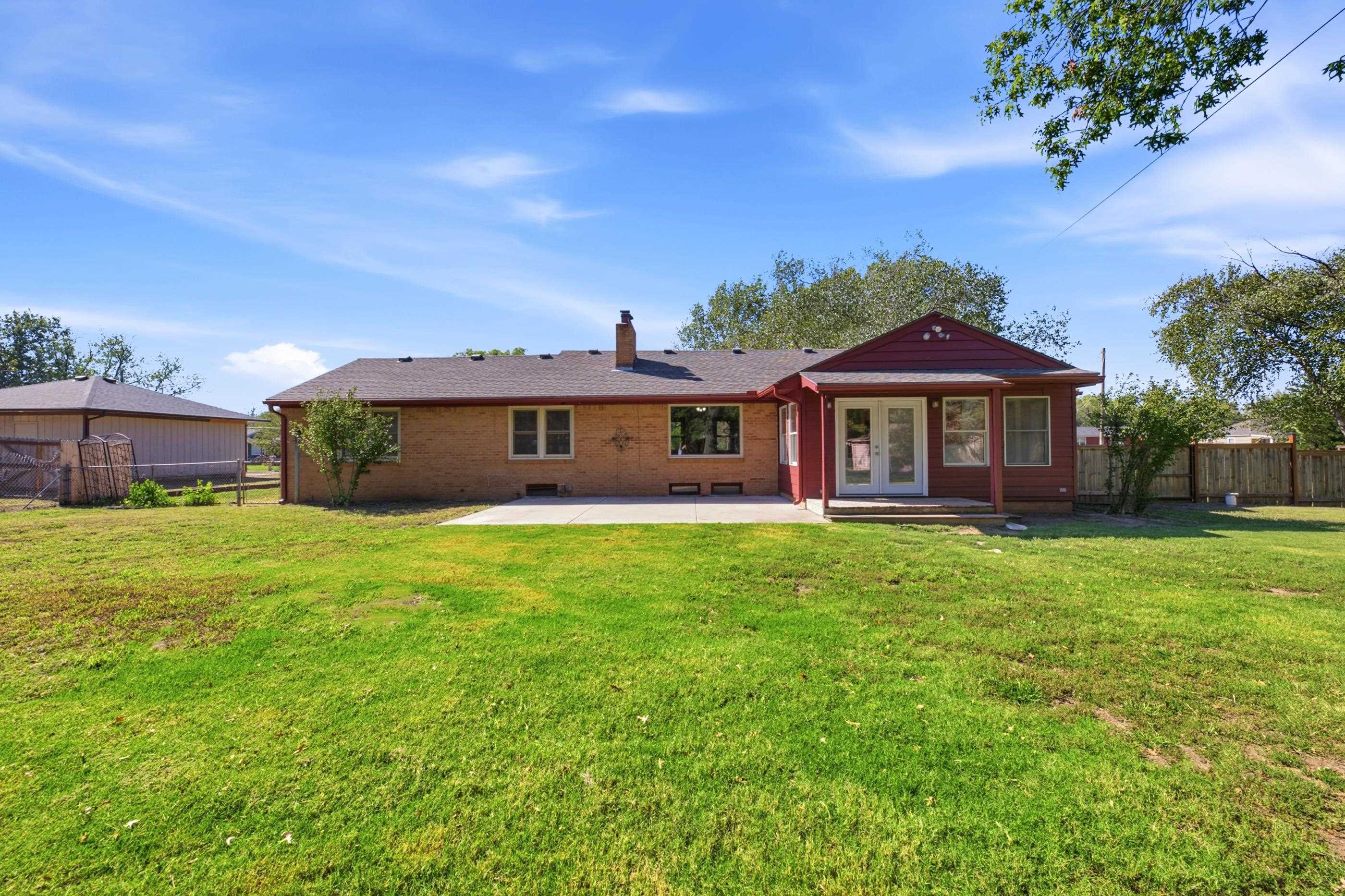 1236 N Gow Ave Property Photo 34