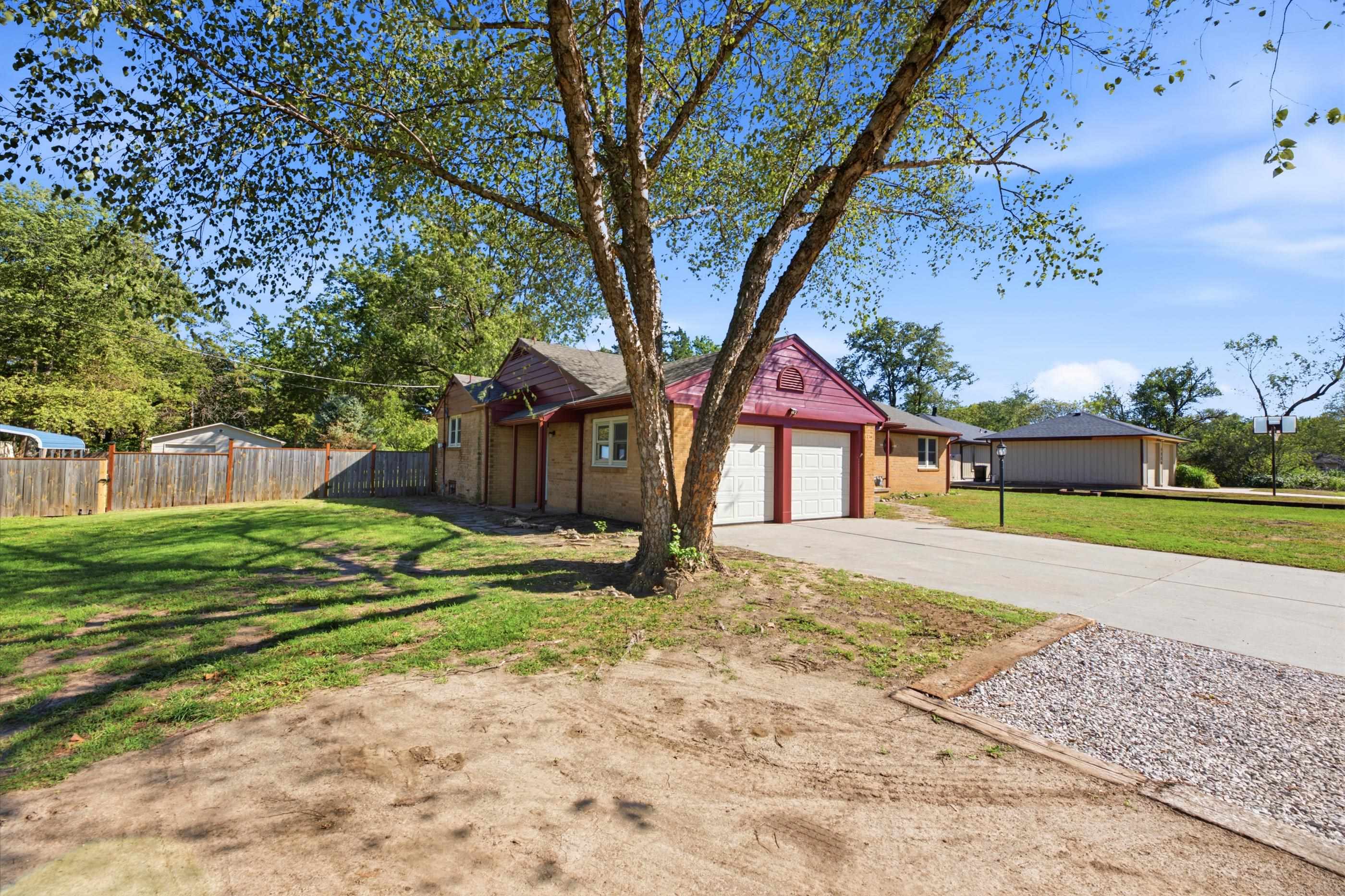 1236 N Gow Ave Property Photo 36