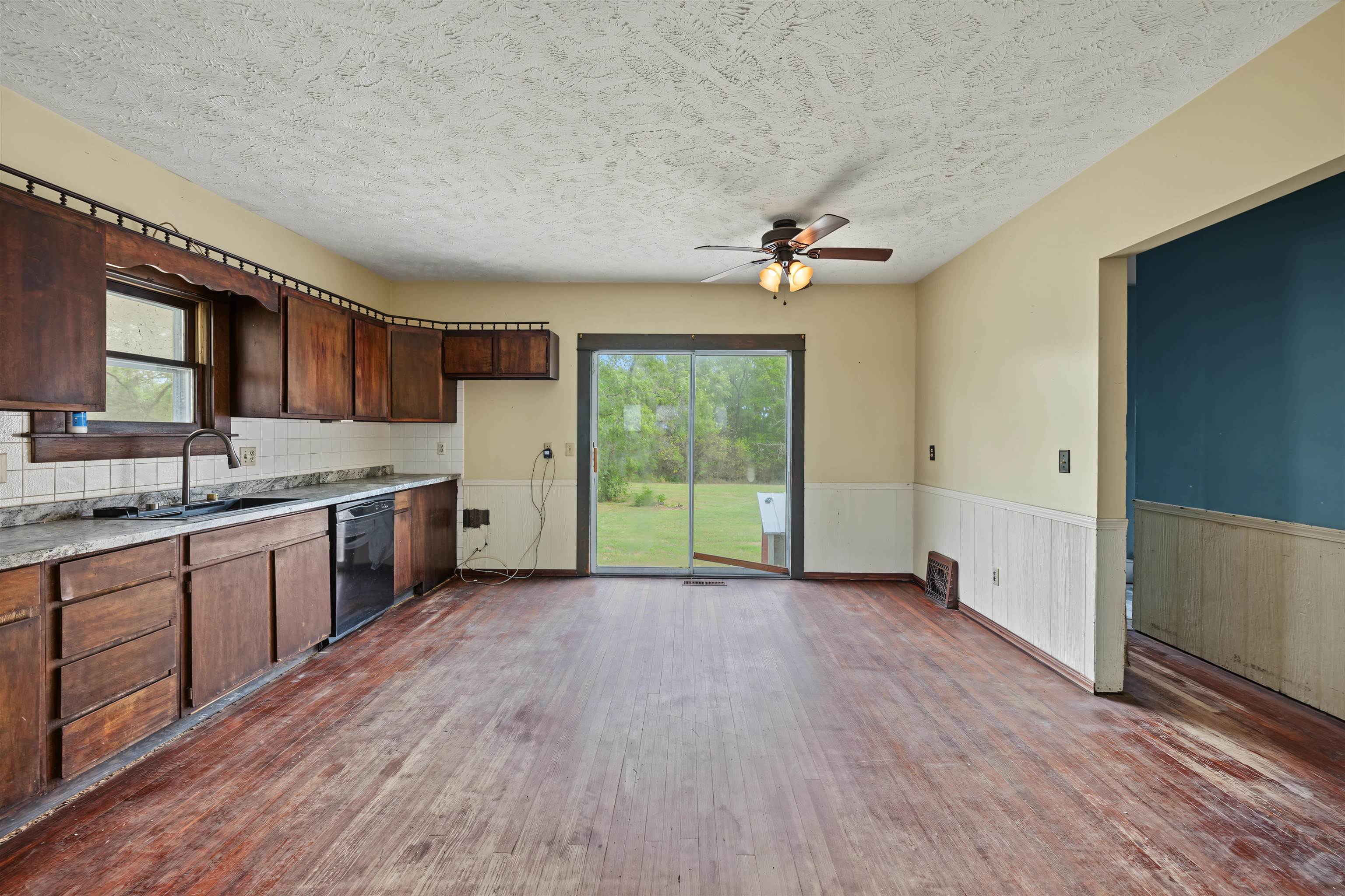 1218 Sunset Rd Property Photo 8
