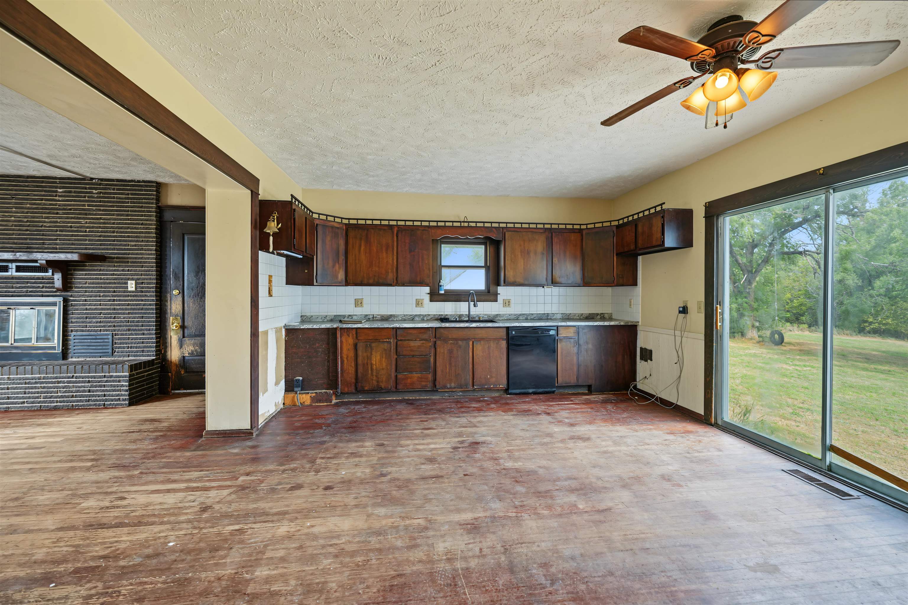 1218 Sunset Rd Property Photo 9