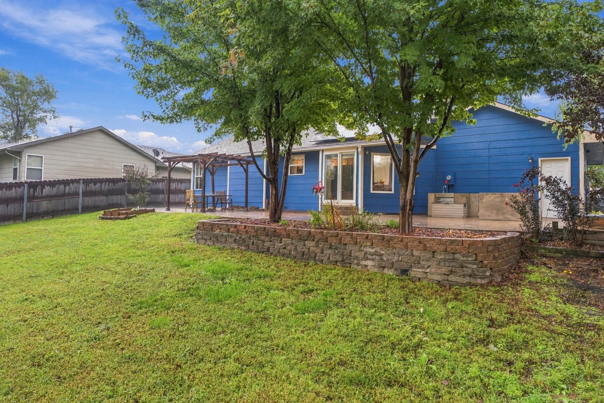 1514 E Mona St Property Photo 31