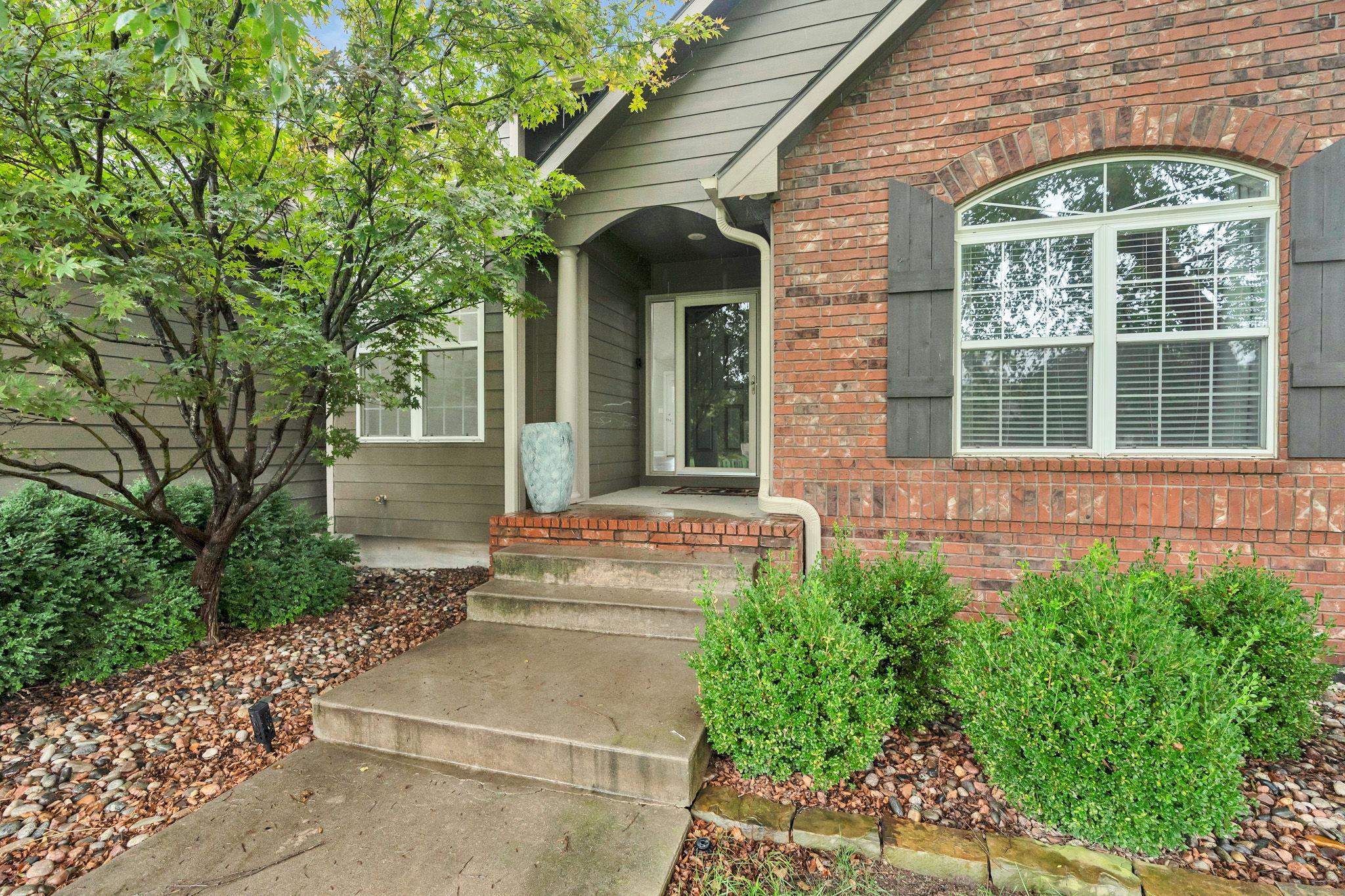 357 S Grand Mere Ct Property Photo 2