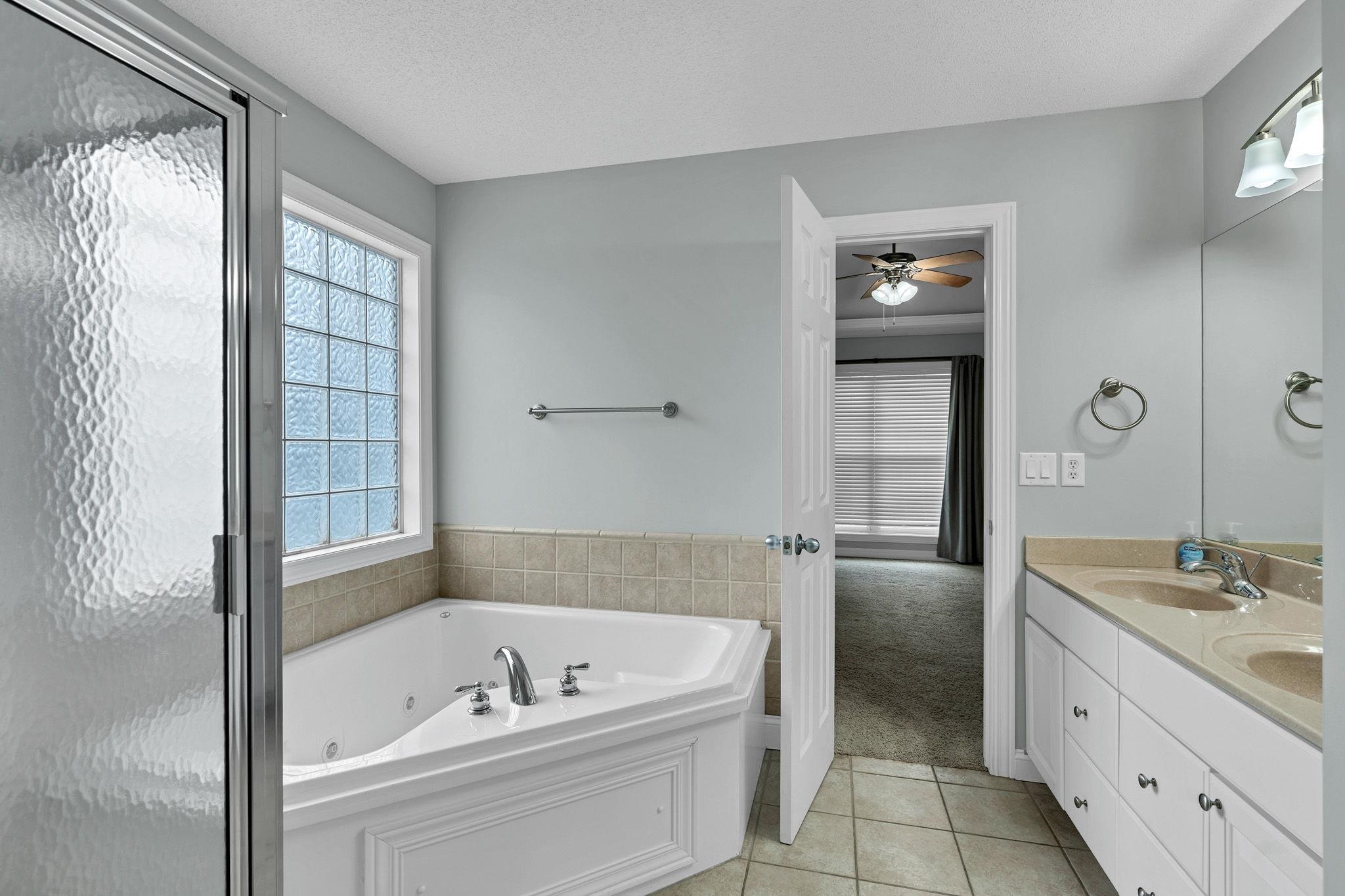 357 S Grand Mere Ct Property Photo 20