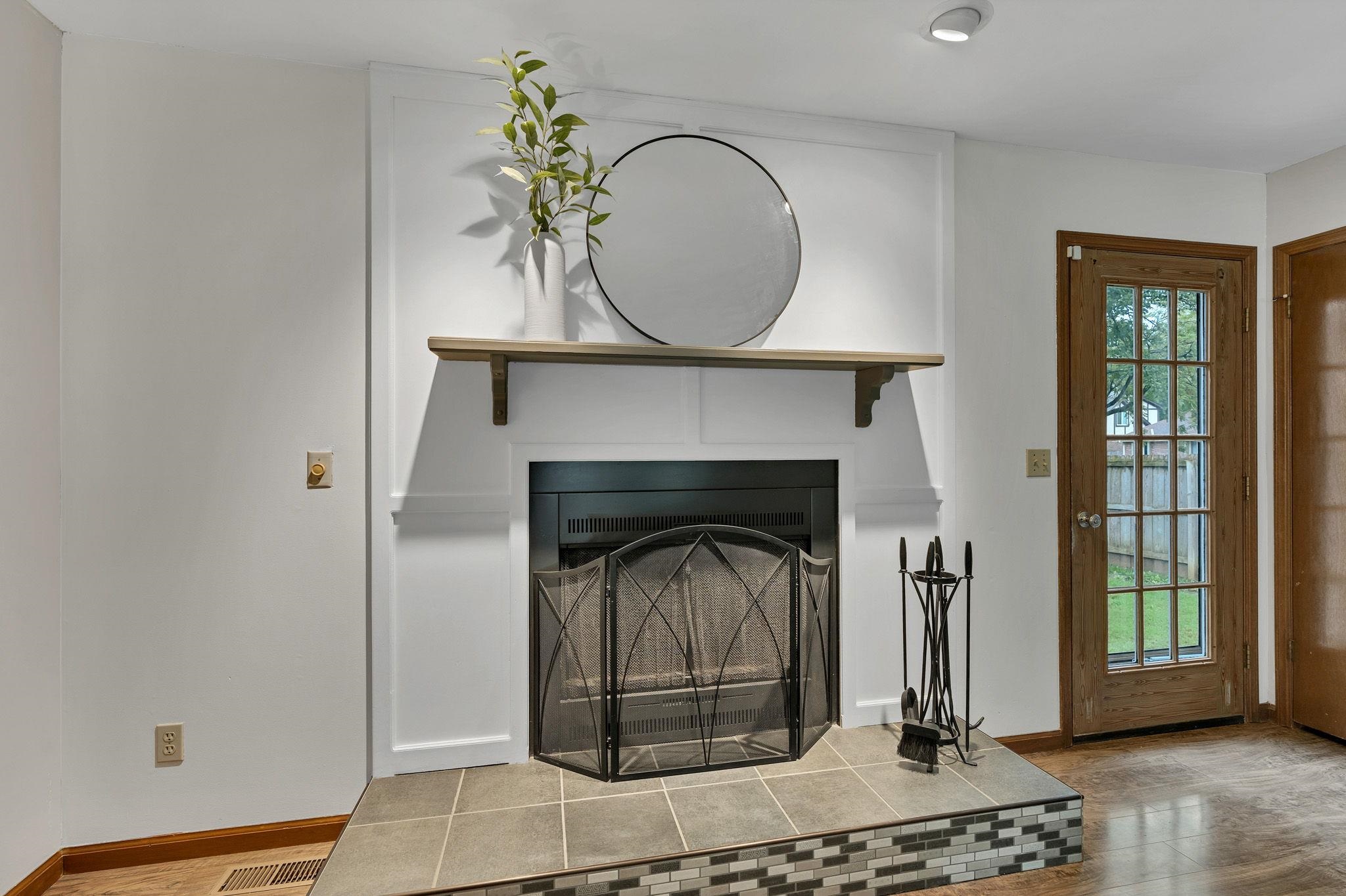 830 N Briarwood Rd Property Photo 14