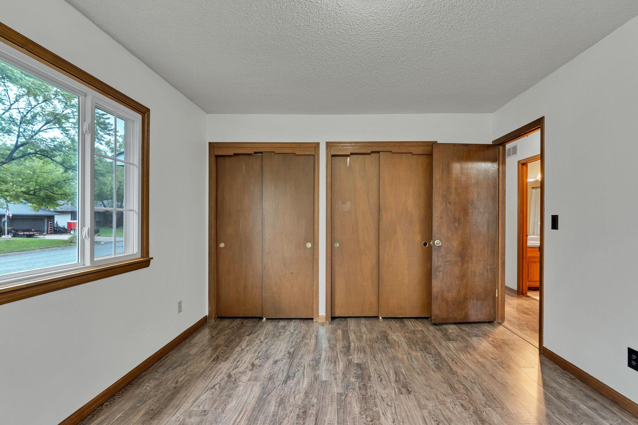 830 N Briarwood Rd Property Photo 28