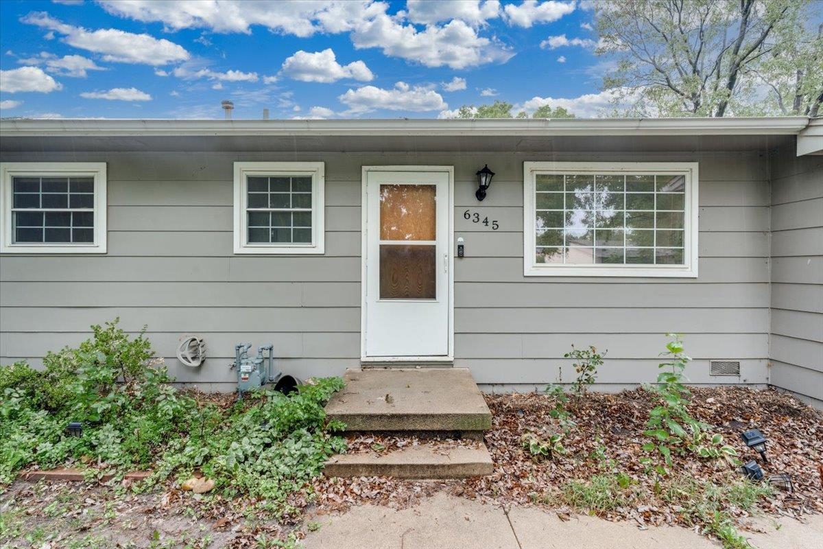 6345 N Tarrytown St. Property Photo 5