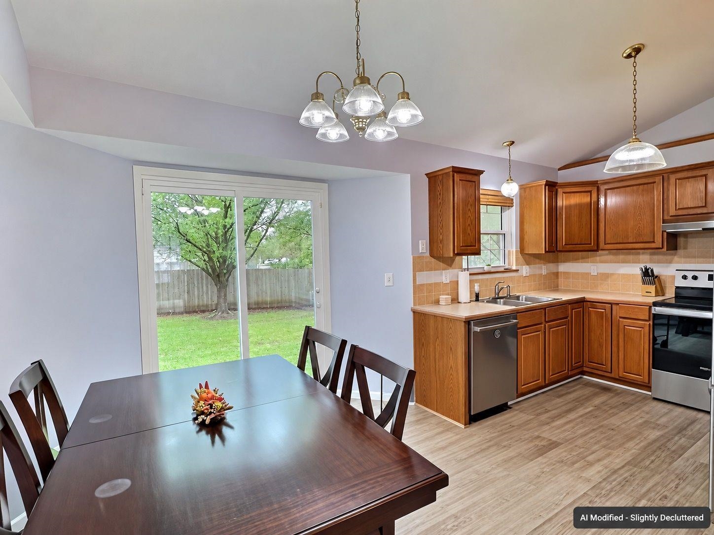 203 W Sandhill Property Photo 9