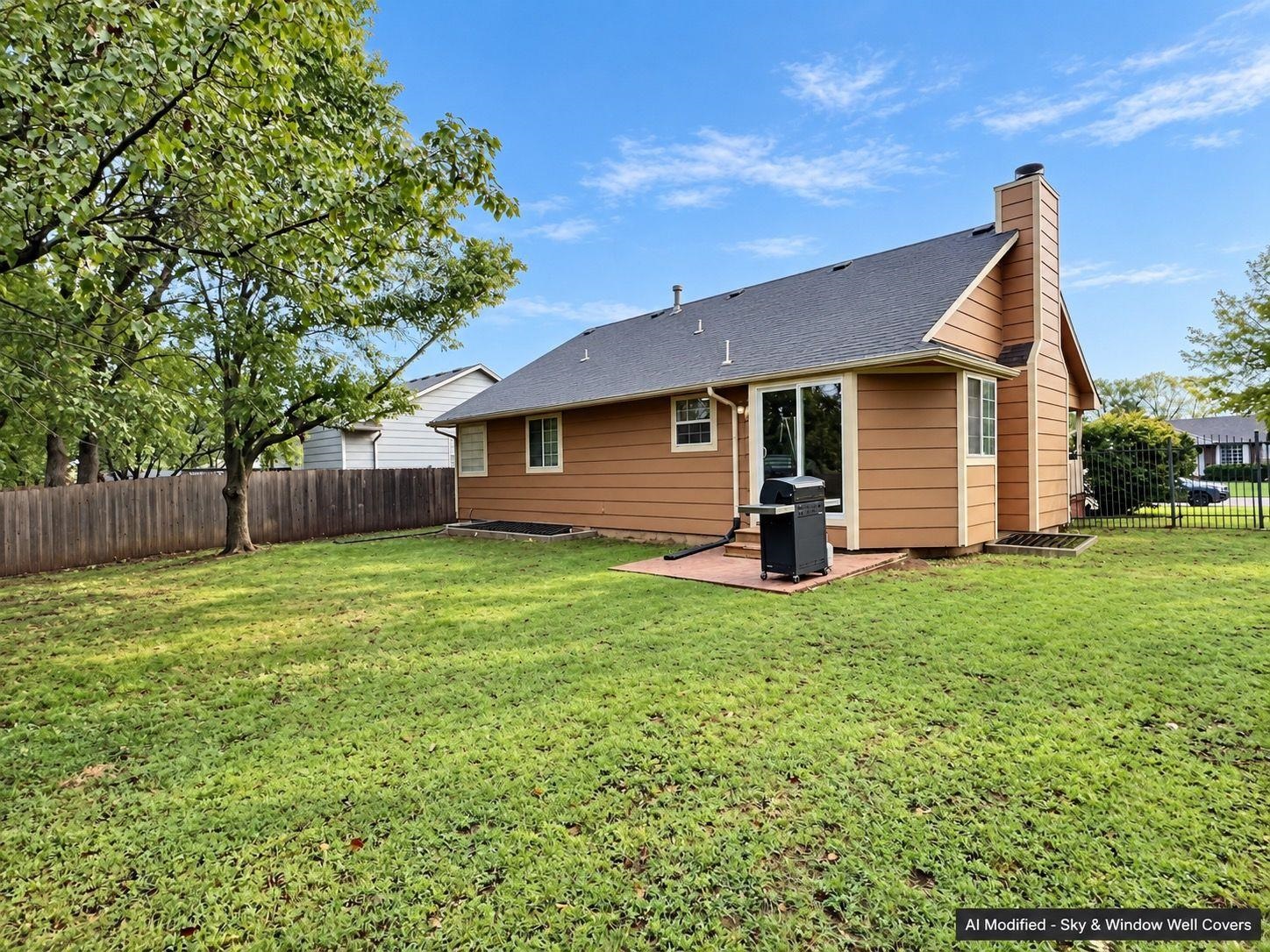 203 W Sandhill Property Photo 26