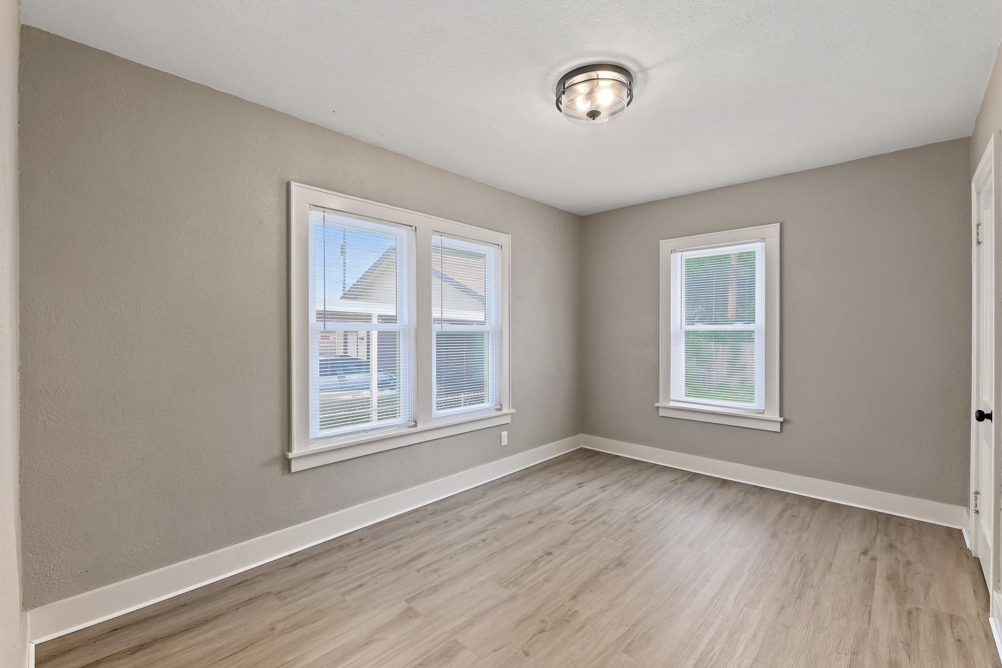 424 N Dellrose Ave Property Photo 16