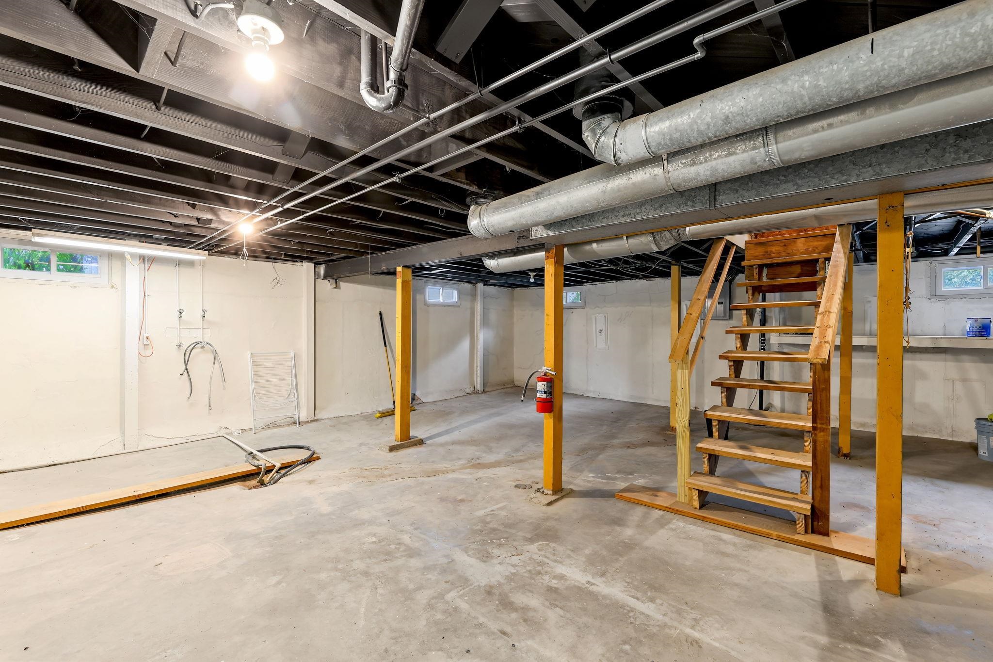424 N Dellrose Ave Property Photo 27