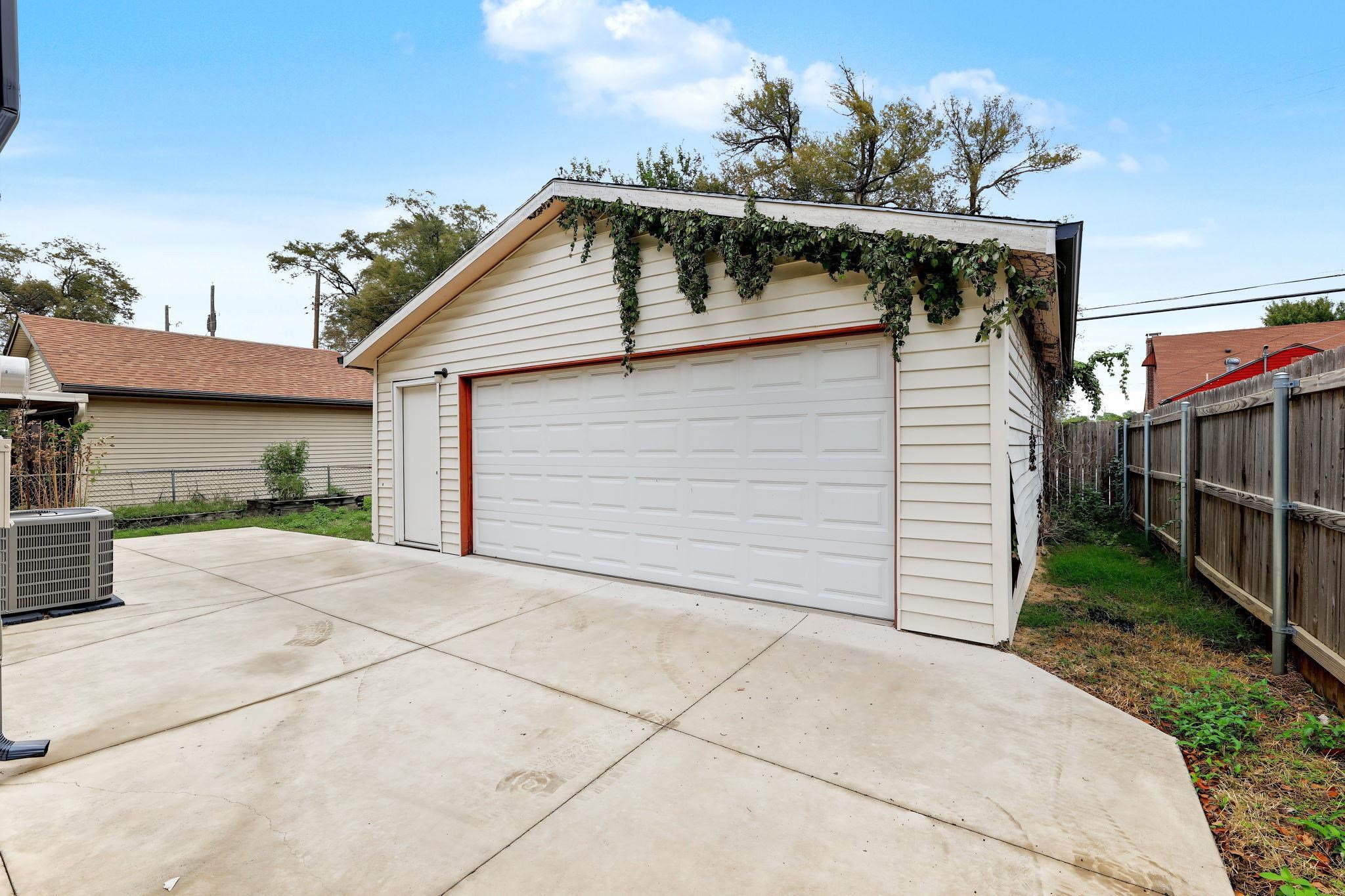 424 N Dellrose Ave Property Photo 29
