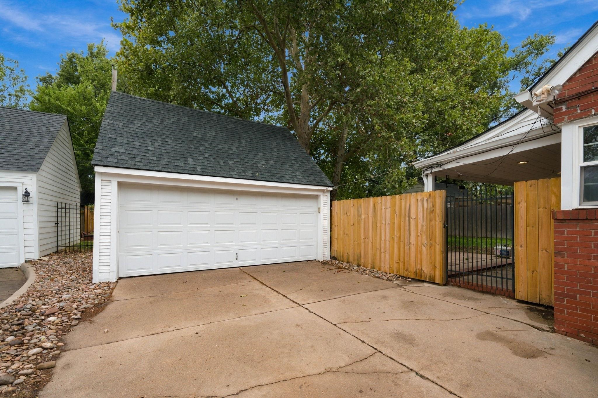 115 N Ridgewood Drive Property Photo 36