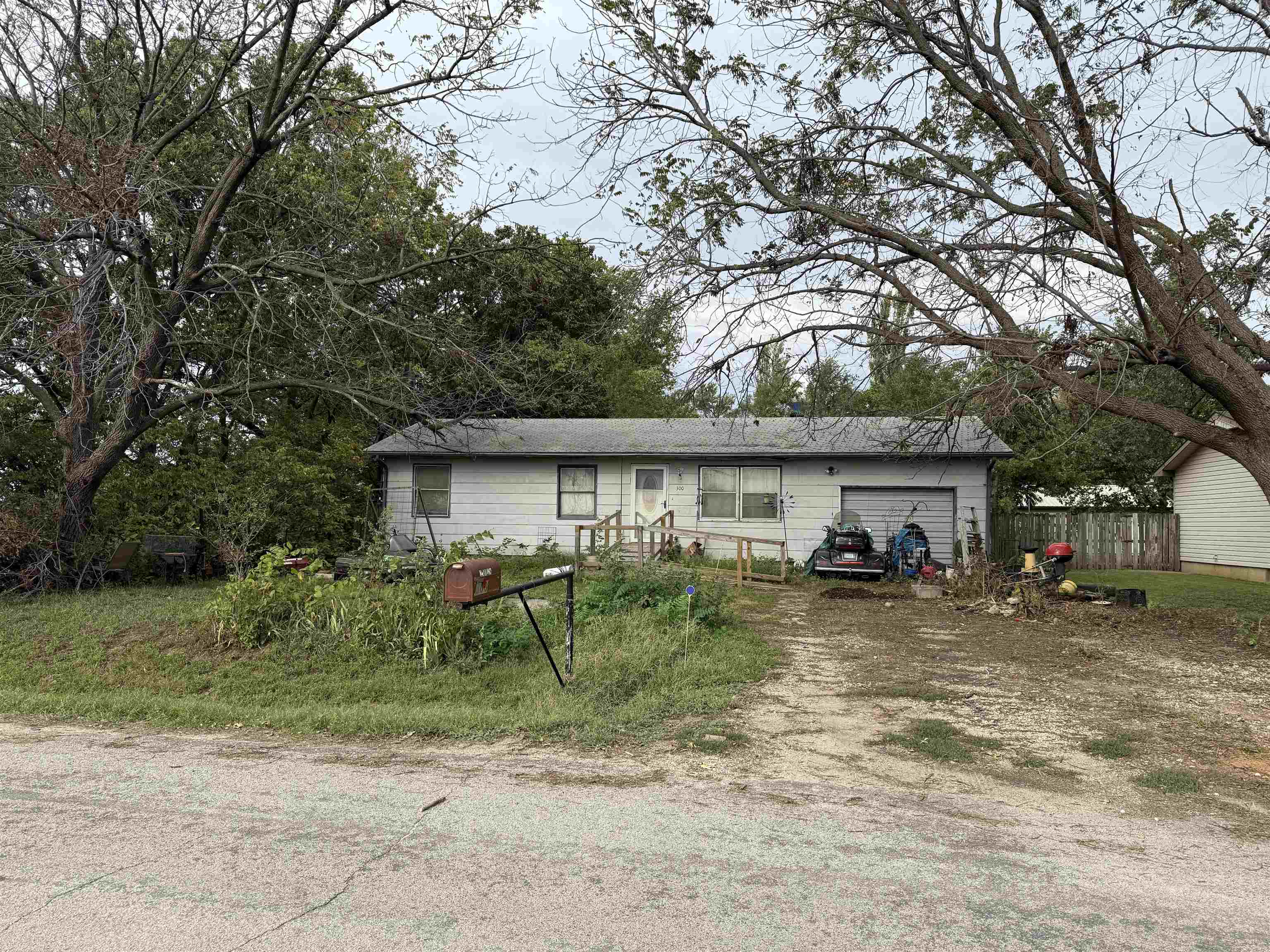 300 Railroad Property Photo 1
