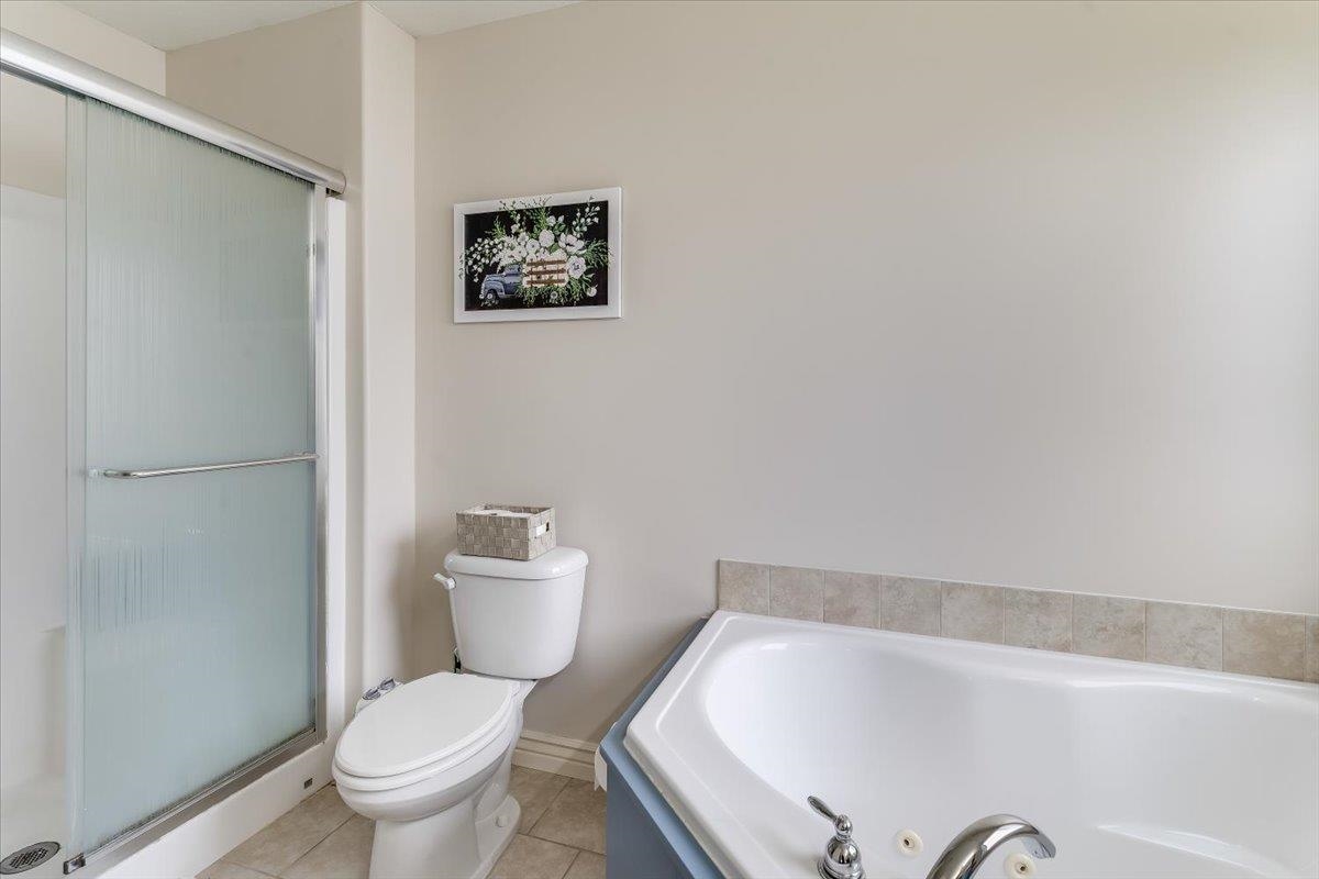 705 Charles Property Photo 15