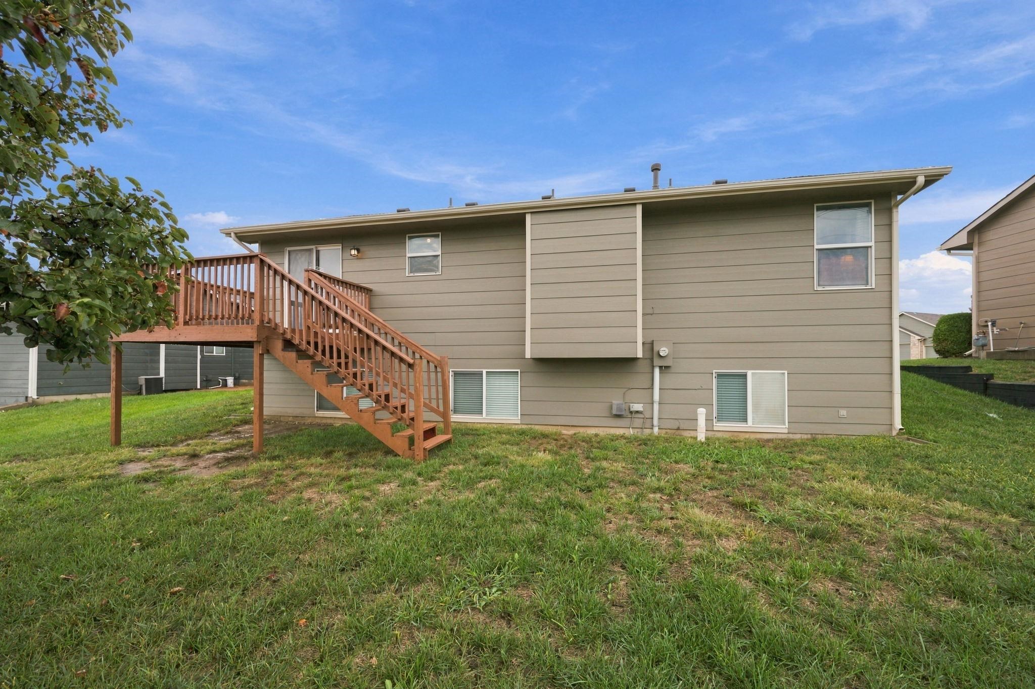 6910 N Wendell Ct Property Photo 30