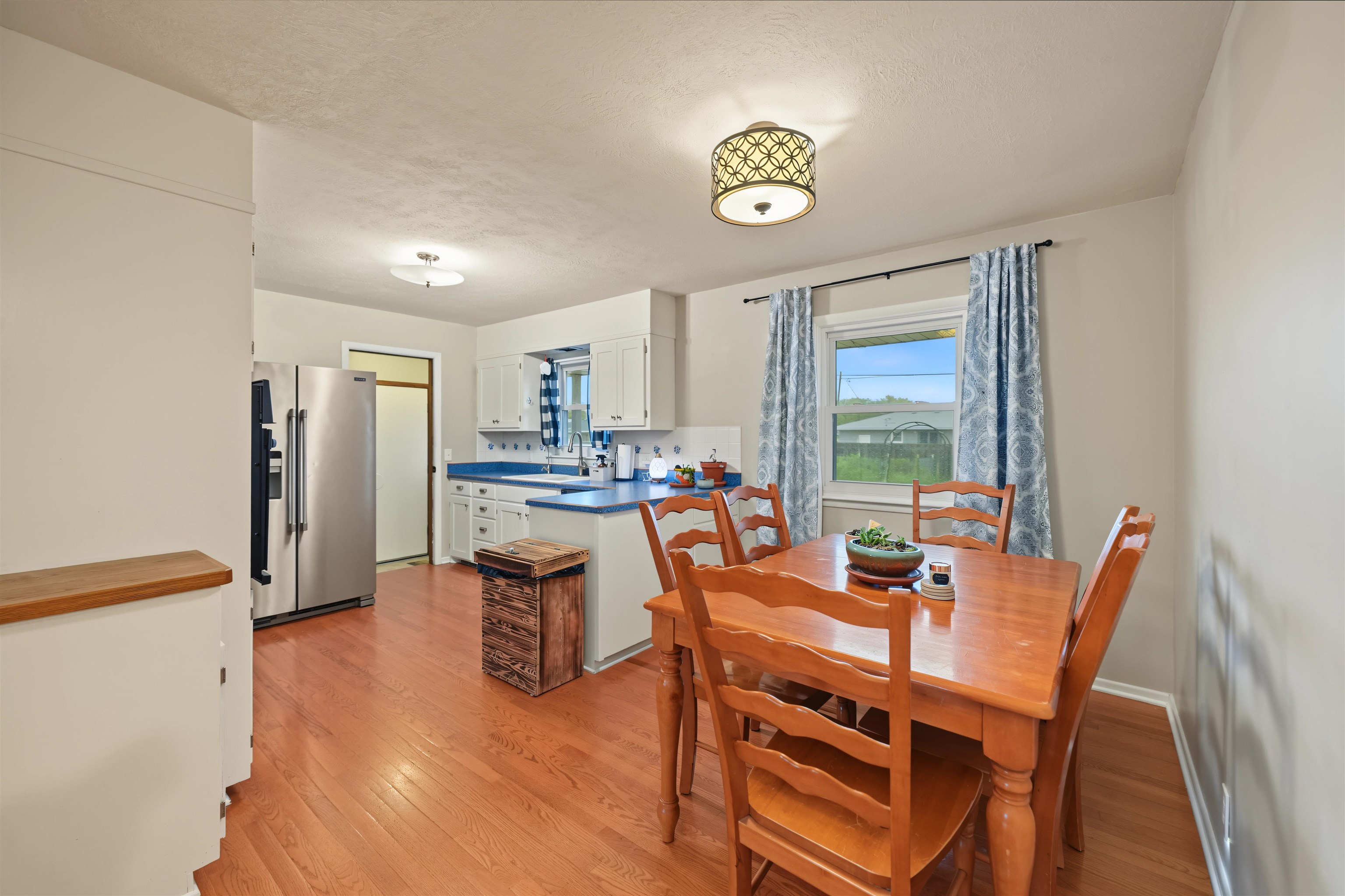 2213 Mayfair Dr. Property Photo 5