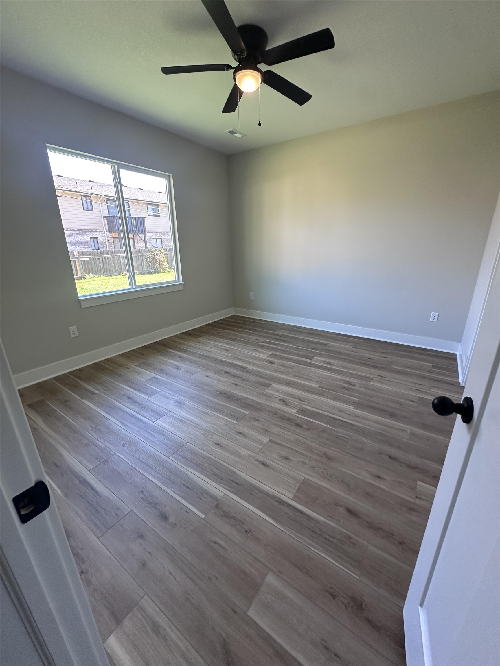 552 N Dellrose Ave Property Photo 14
