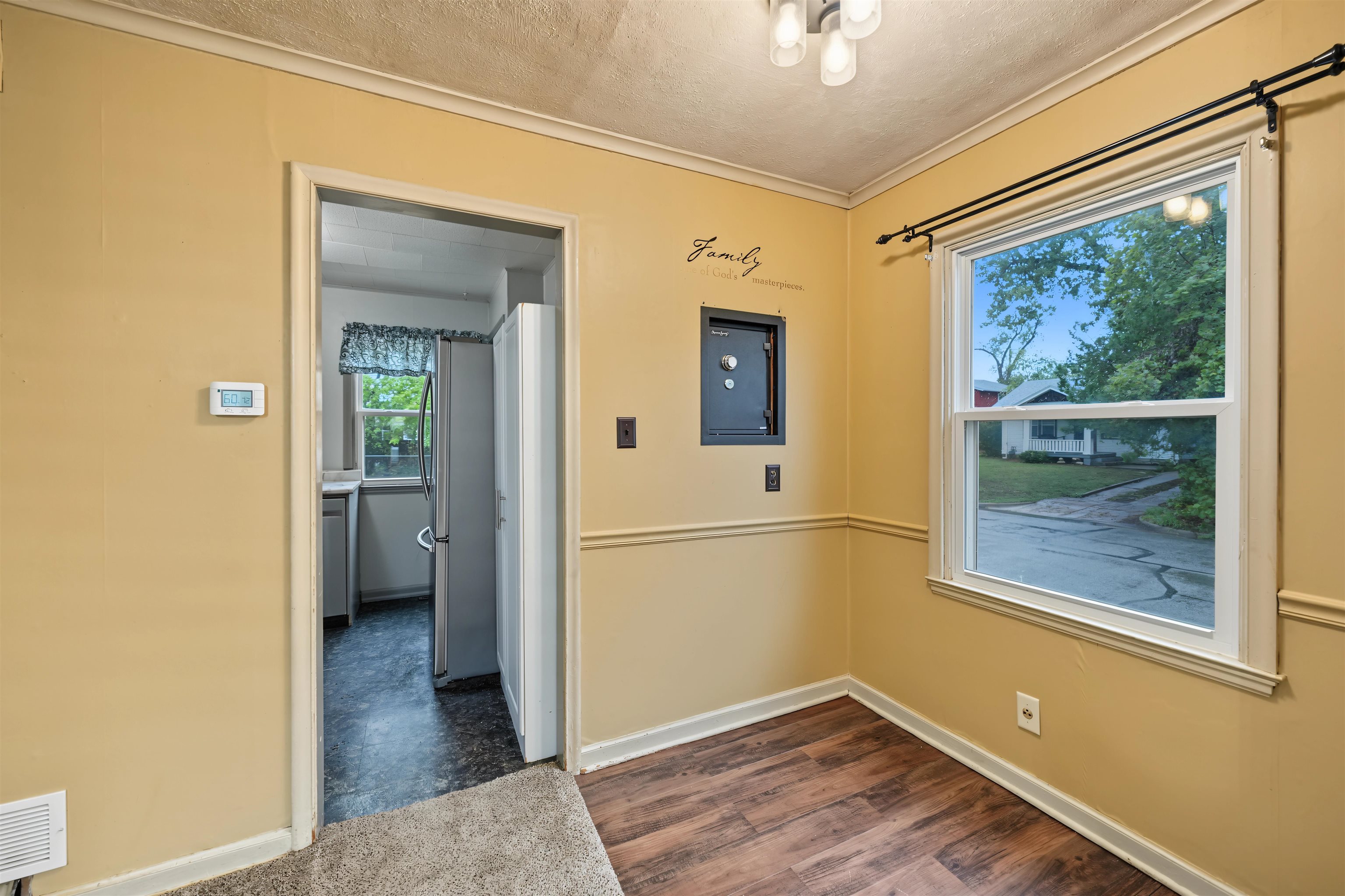 529 Franklin St. Property Photo 5