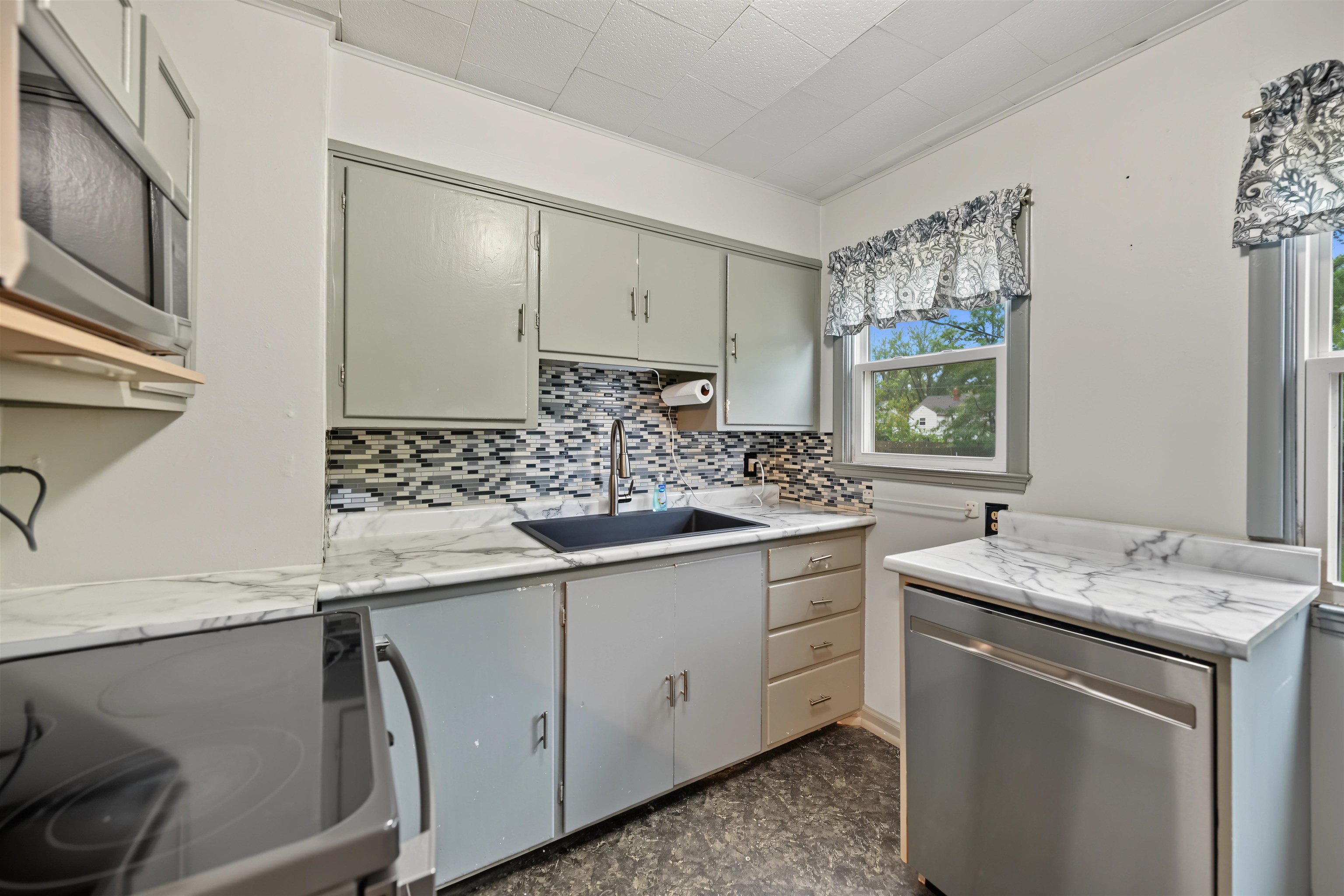 529 Franklin St. Property Photo 6
