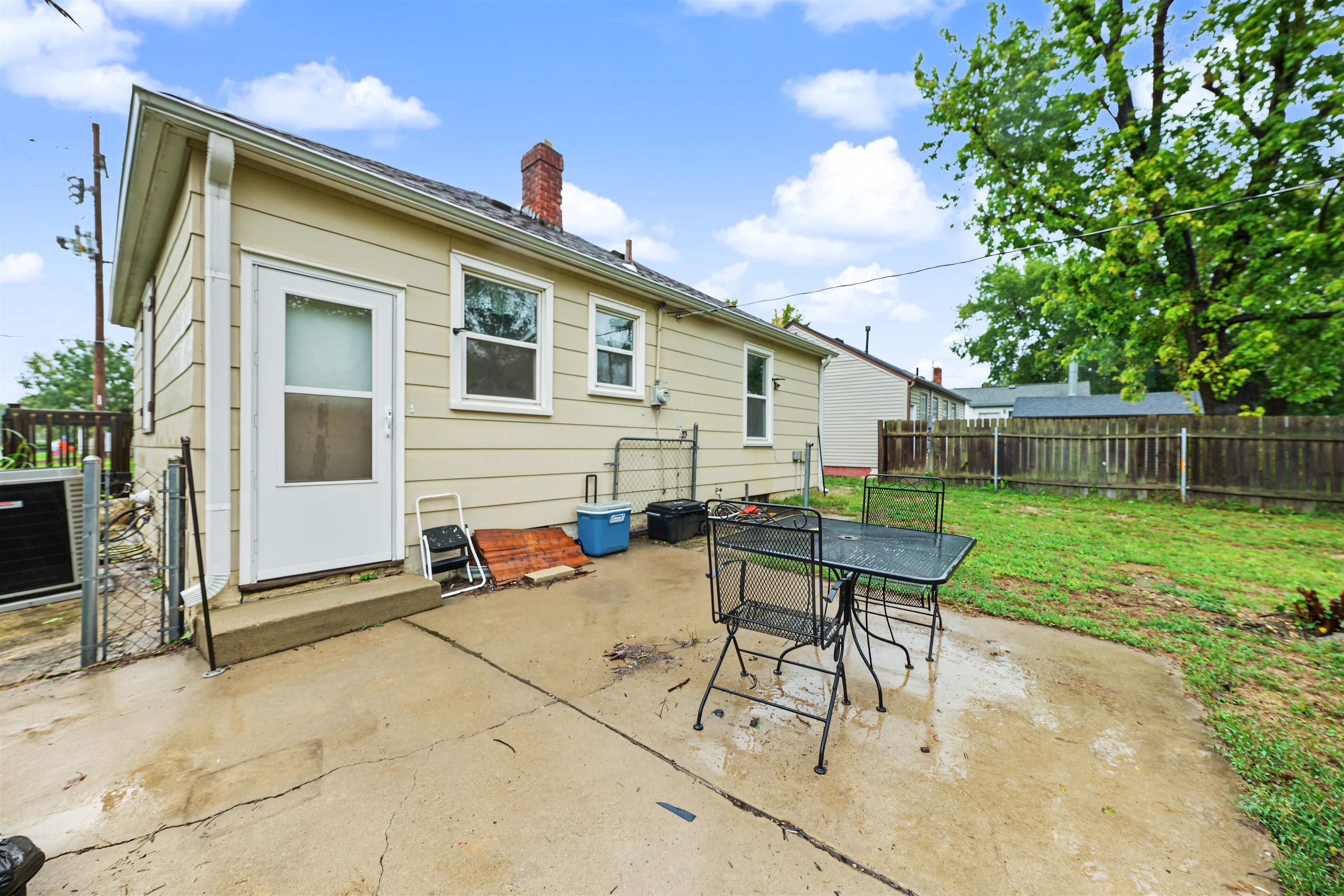 529 Franklin St. Property Photo 12