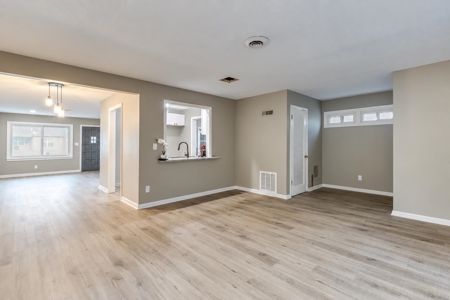 1514 N Battin St Property Photo 9