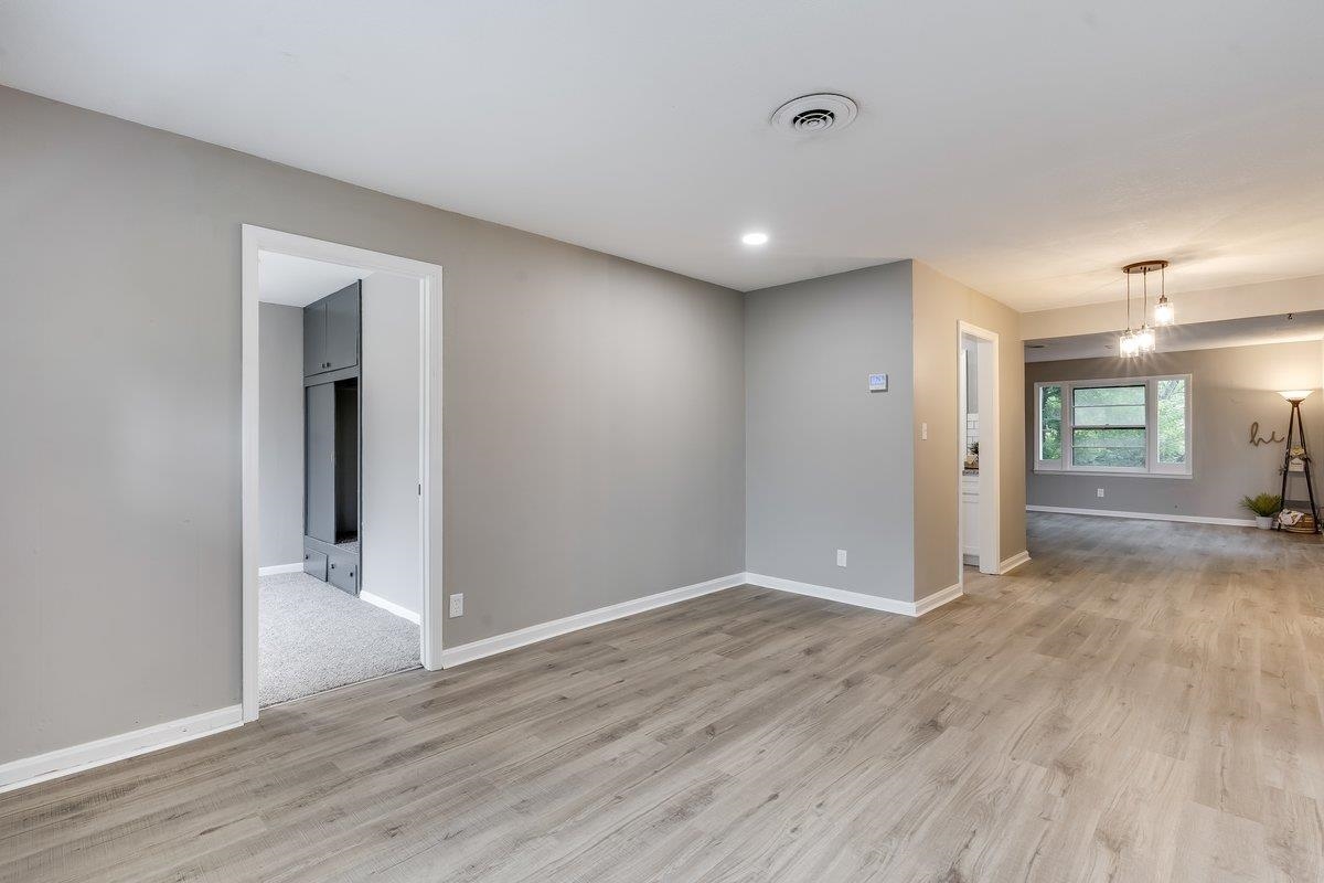 1514 N Battin St Property Photo 10