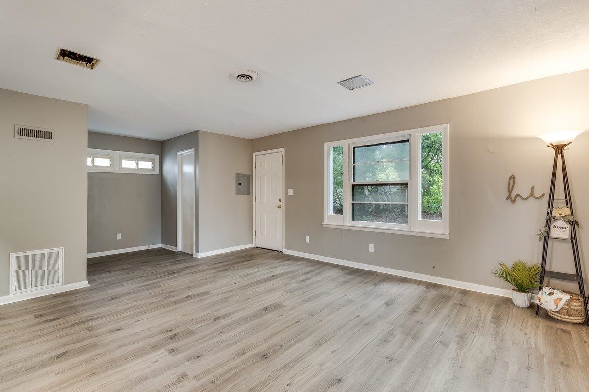 1514 N Battin St Property Photo 21