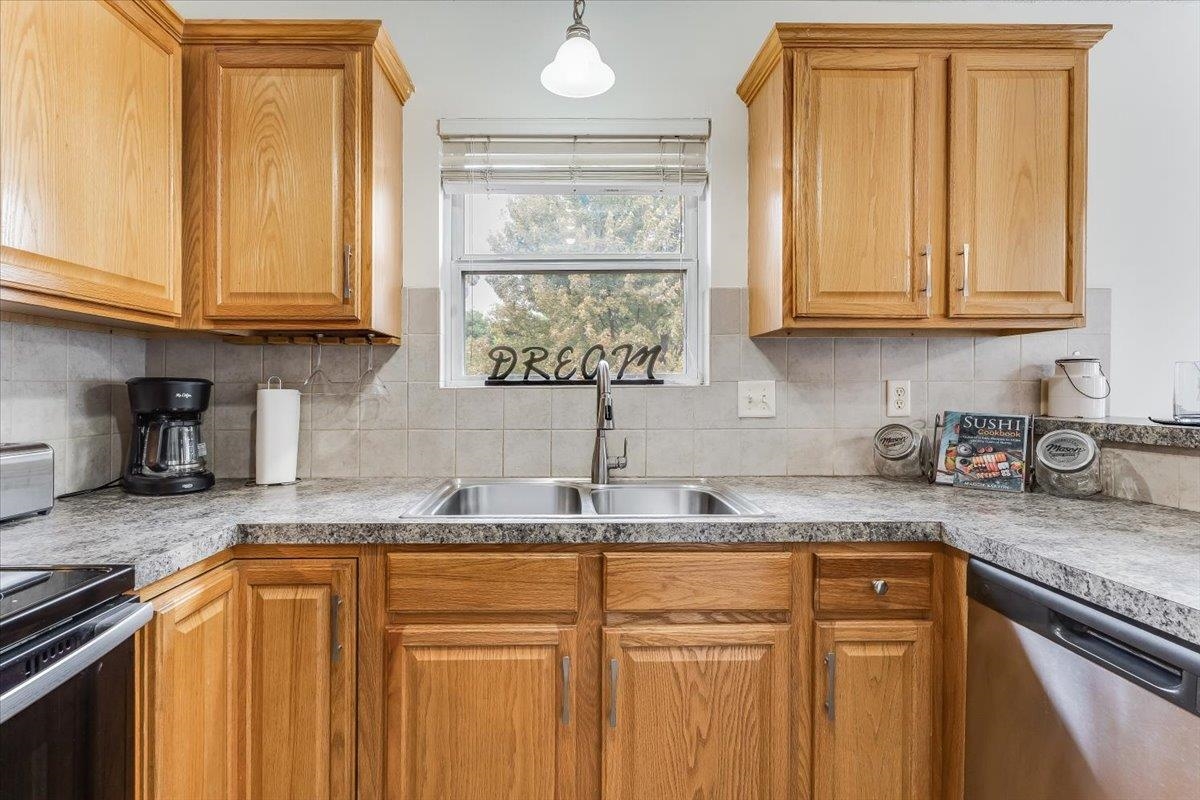 3010 E Lanners Cir. Property Photo 10