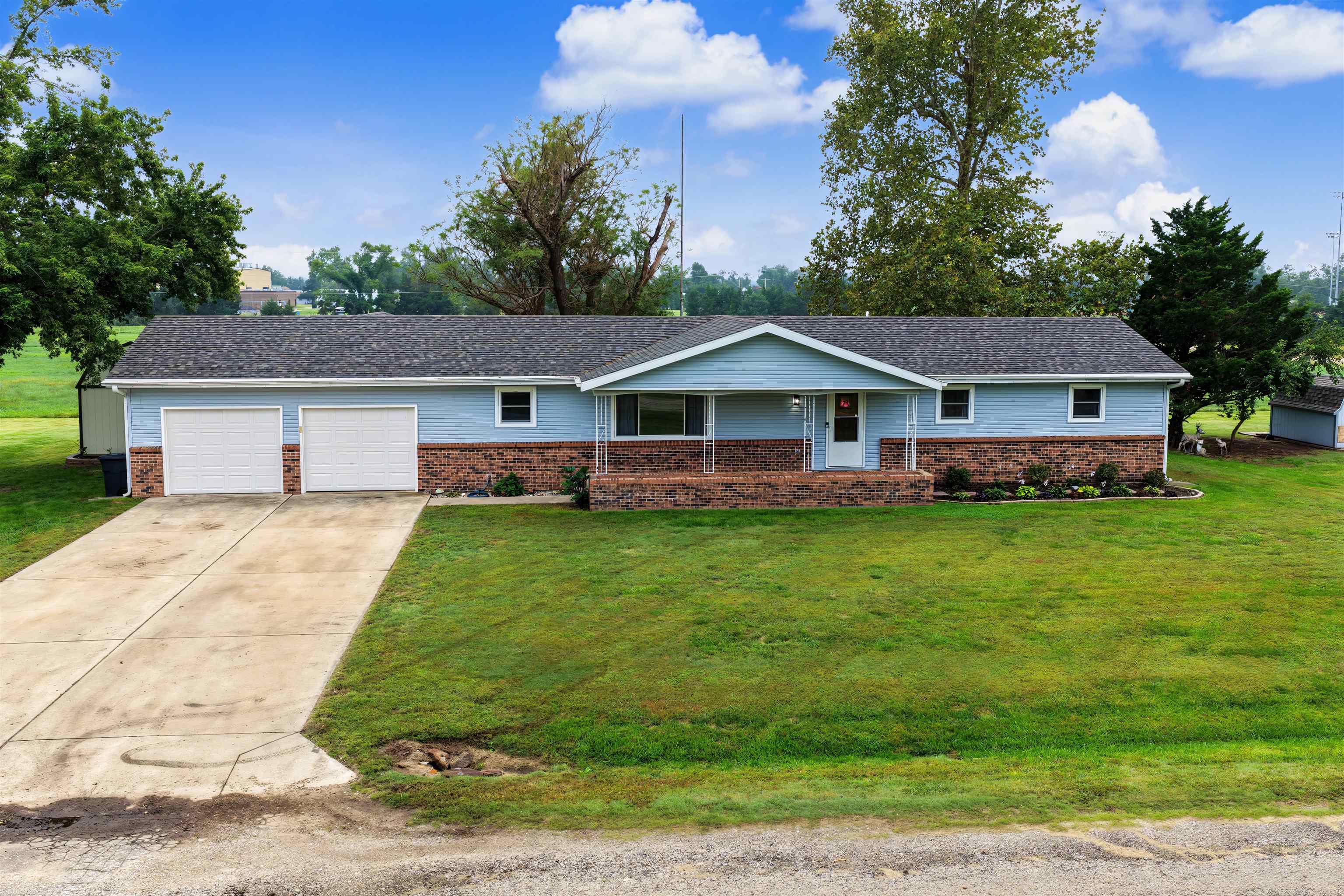 116 Sunset Ln. Property Photo 2